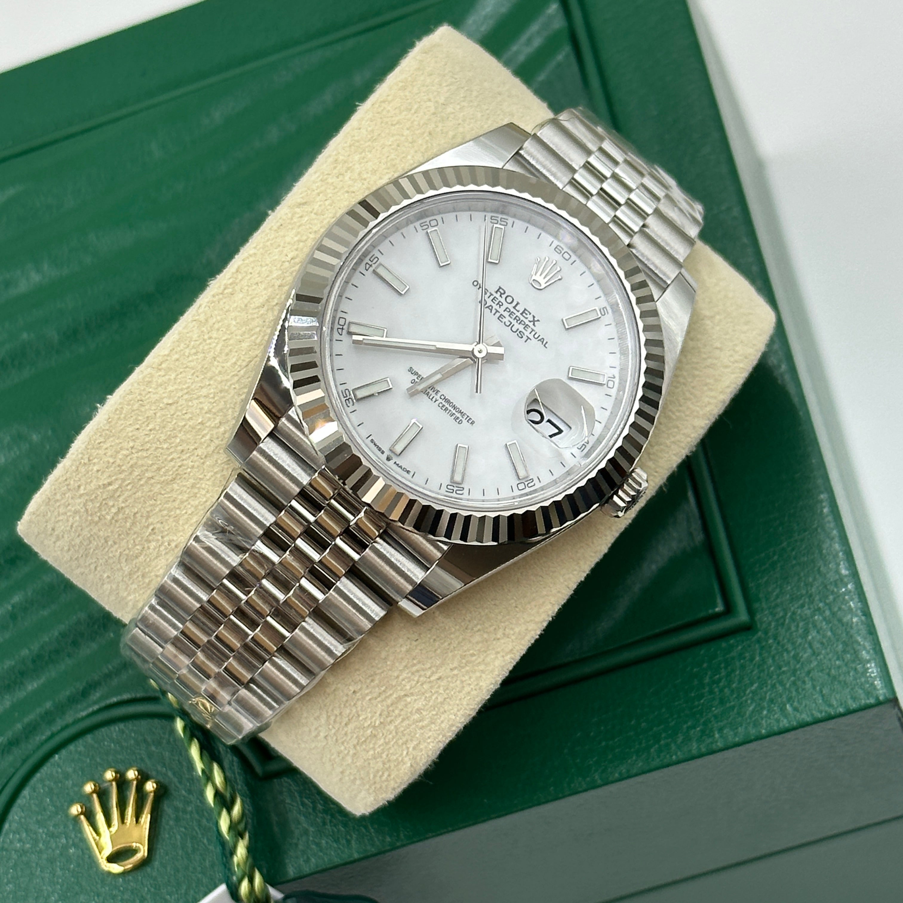 Rolex Datejust 41 126334 White Index Jubilee 2025
