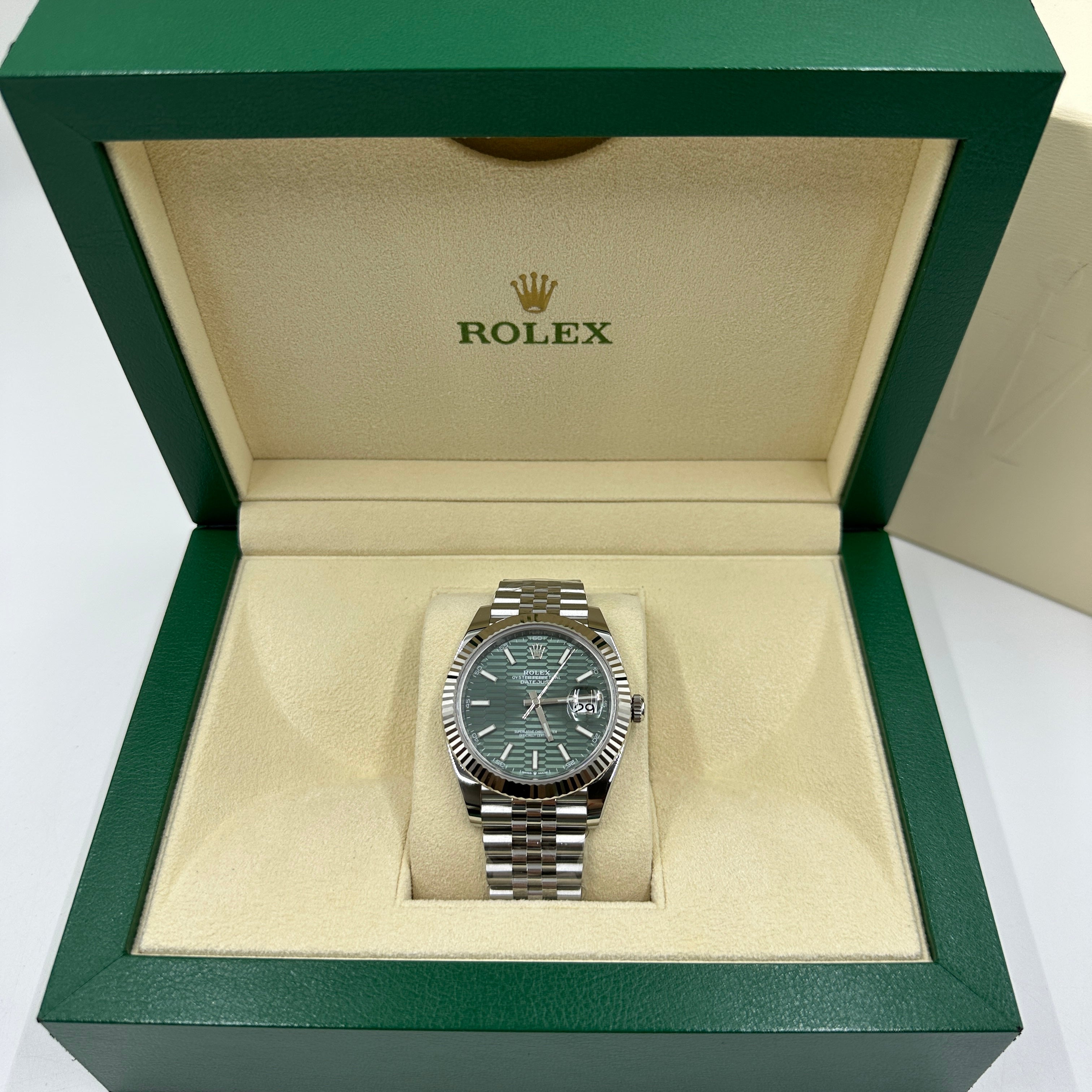 Rolex Datejust 41 126334 Mint Green Index Jubilee 2025