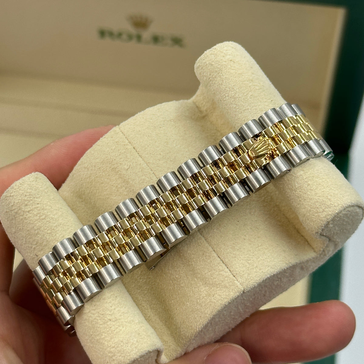 Rolex Datejust 31 278273 White Roman Jubilee 2026