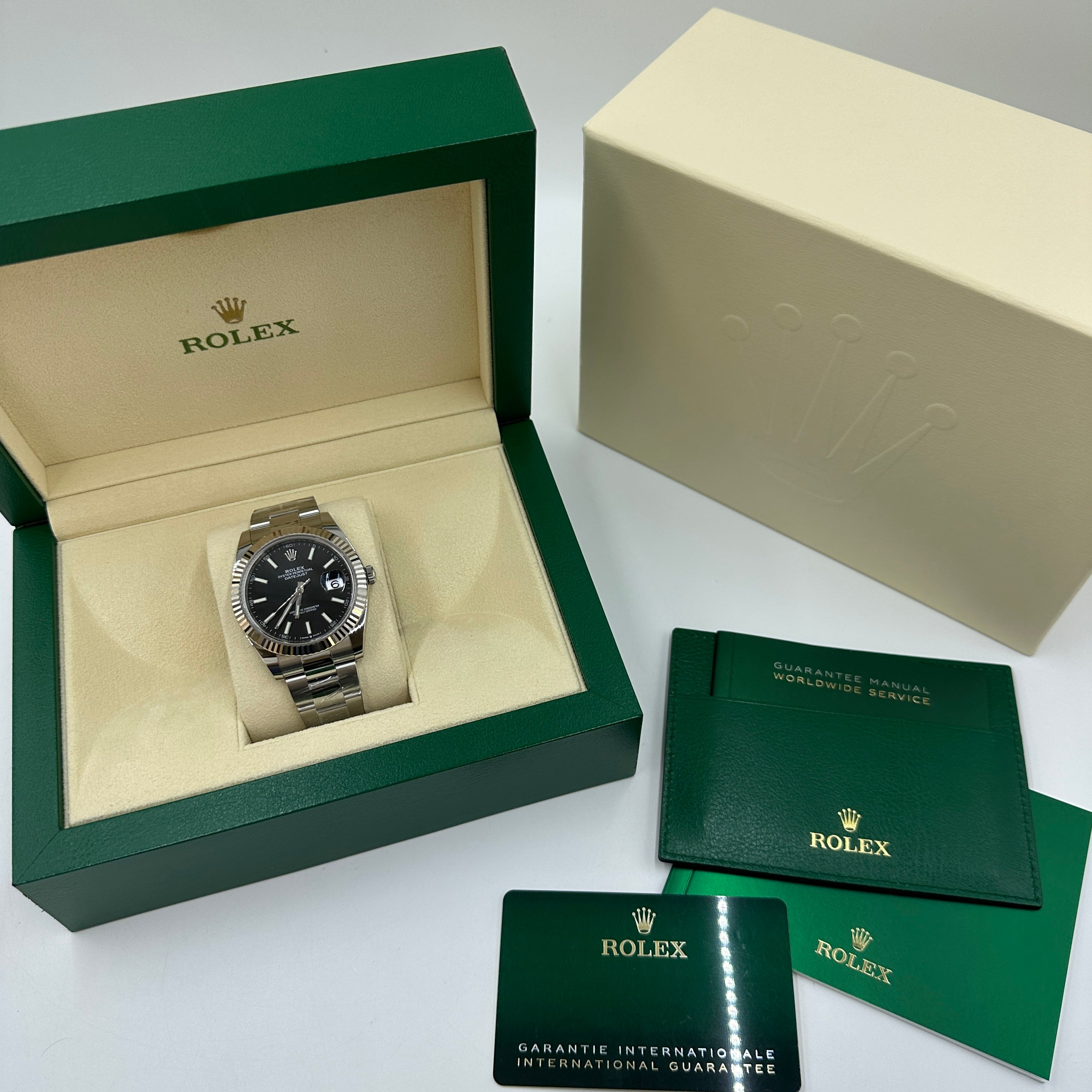 Rolex Datejust 41 126334 Black Index Oyster 2025
