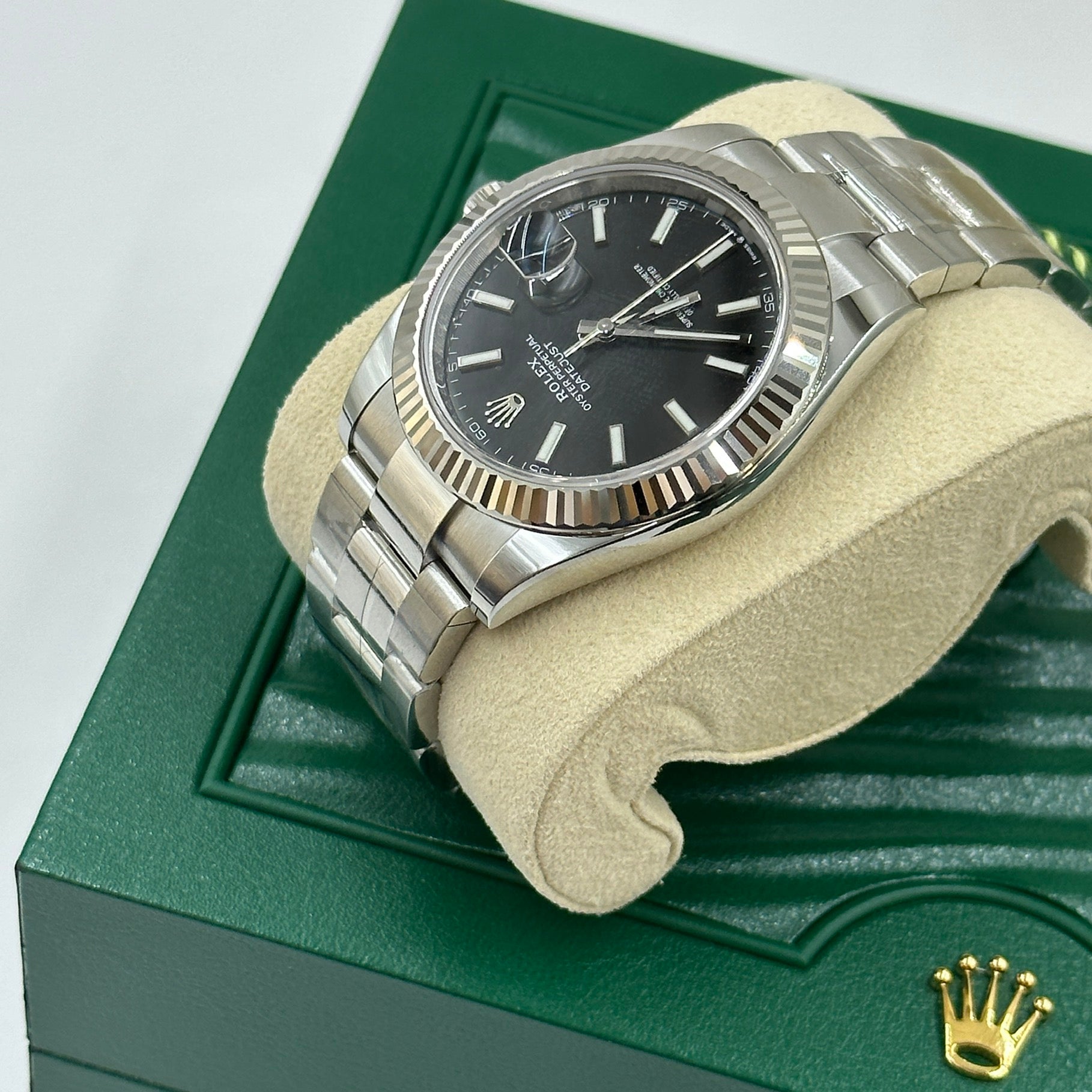 Rolex Datejust 41 126334 Black Index Oyster 2025
