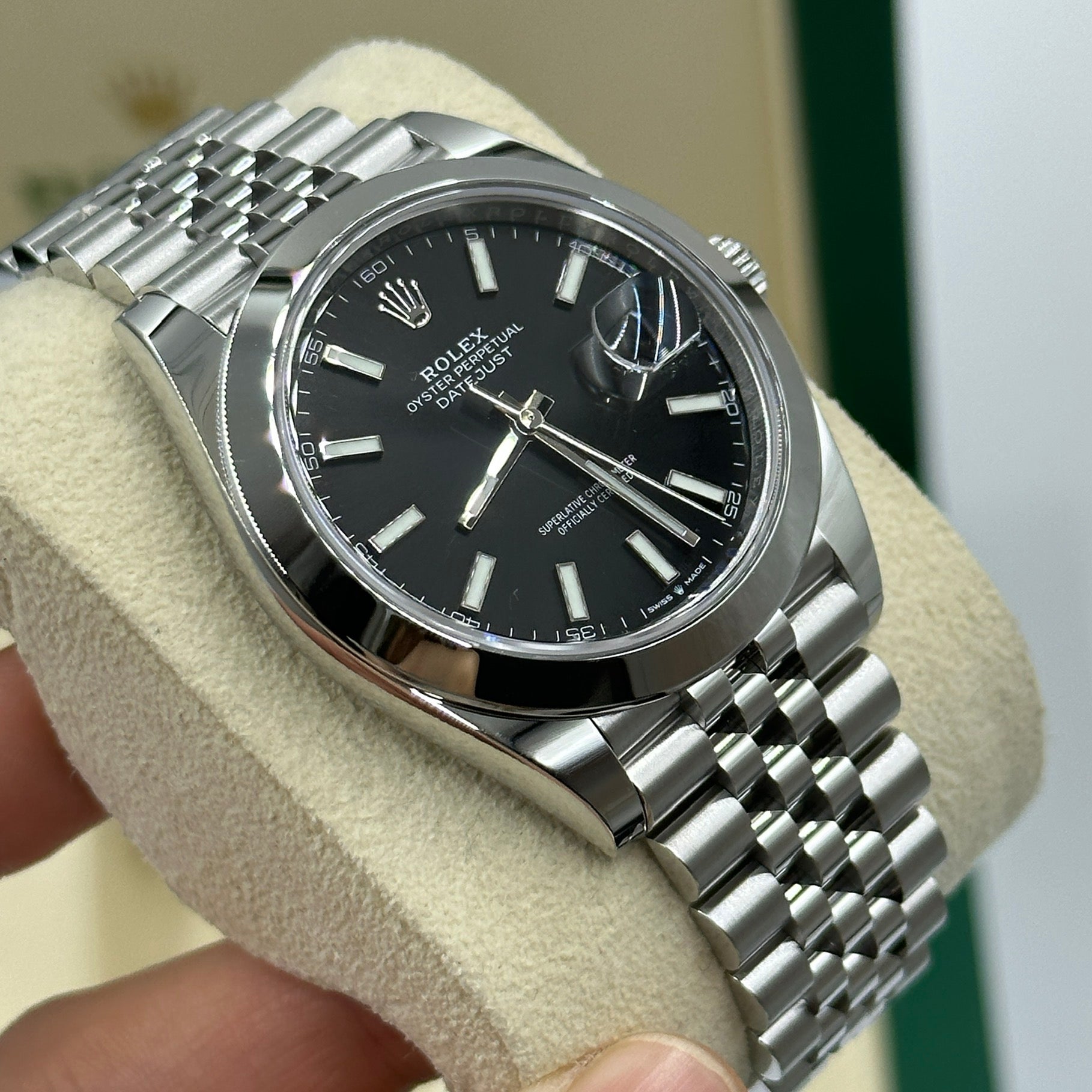 Rolex Datejust 41 126300 Black Index Jubilee 2025