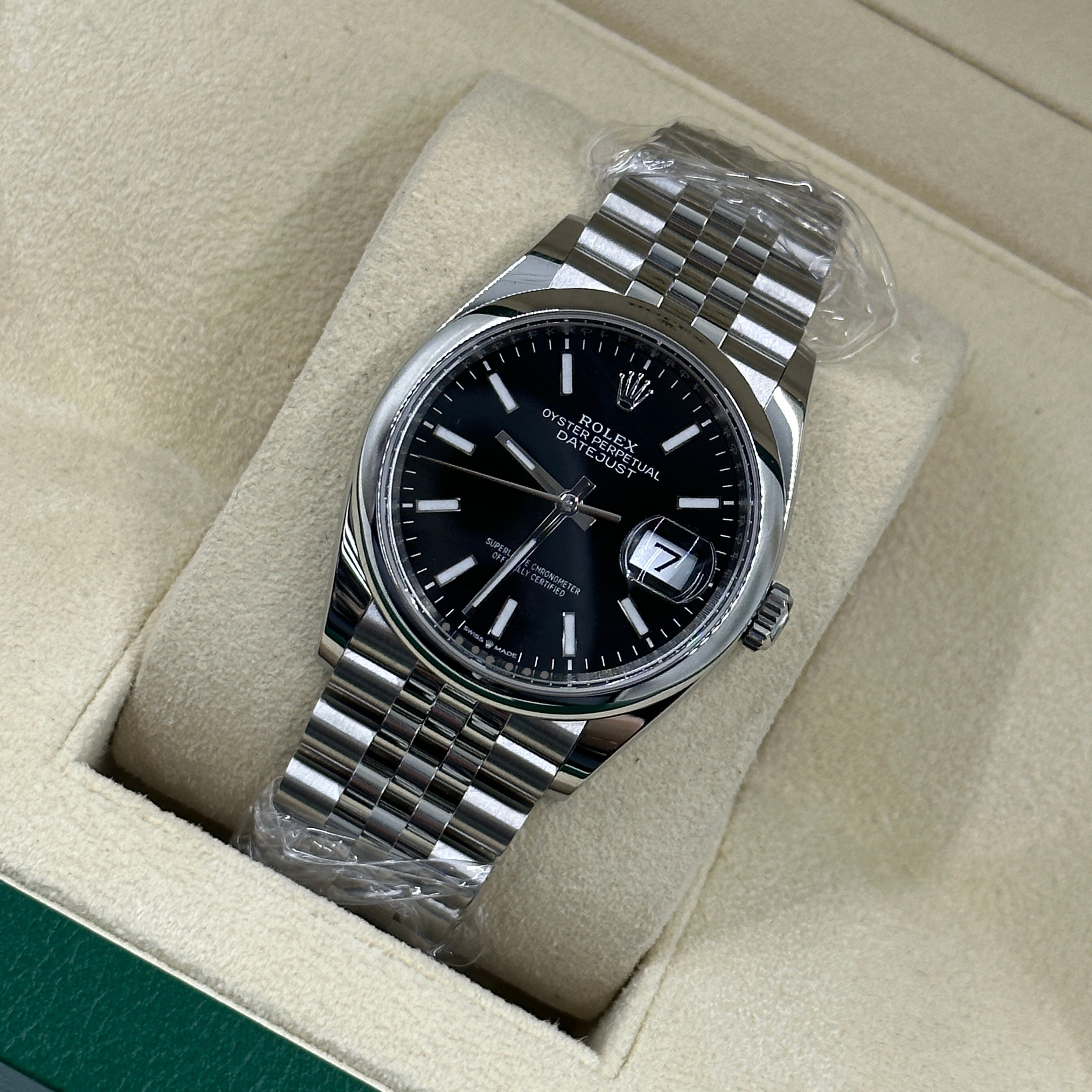 Rolex Datejust 36 126200 Black Index Jubilee 2025