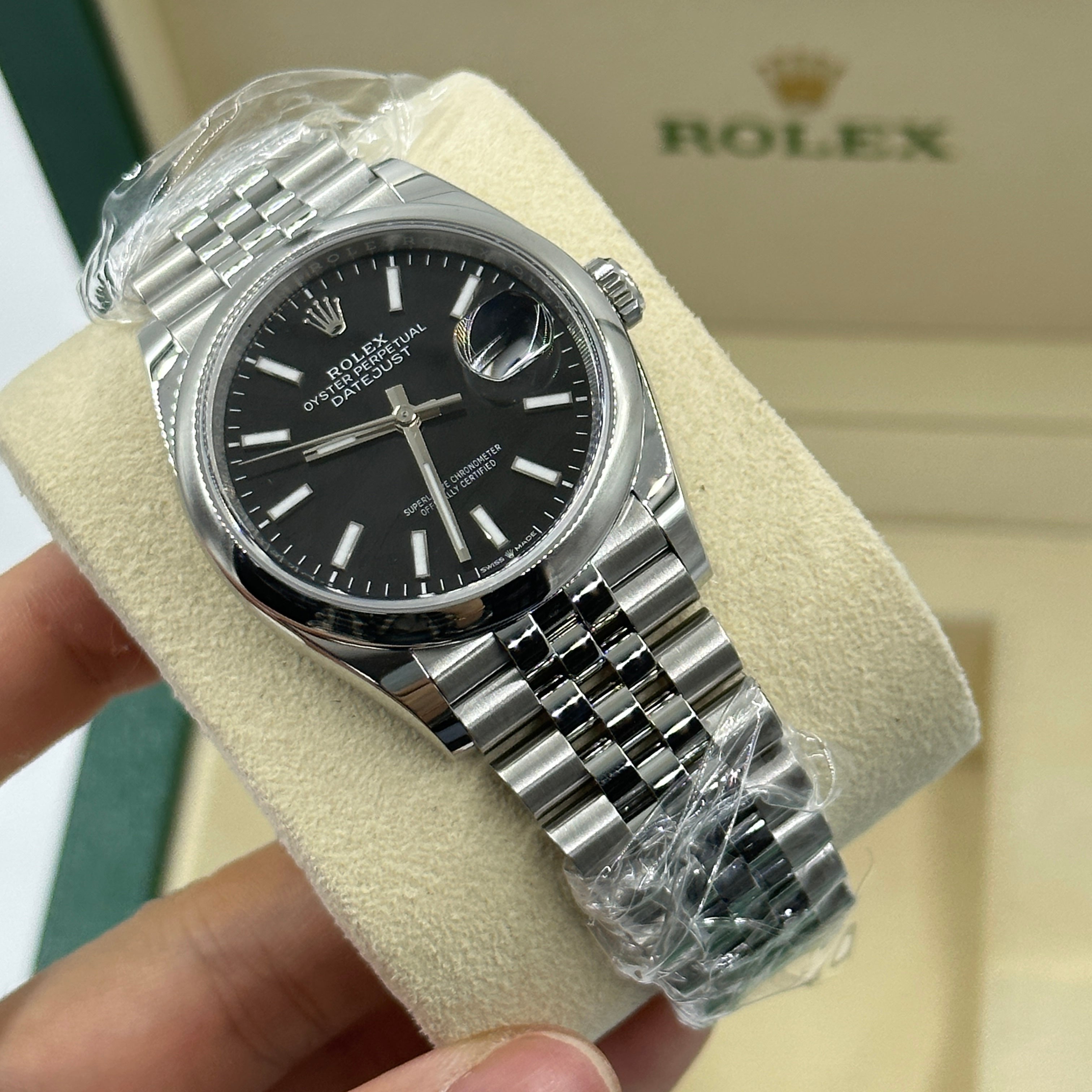 Rolex Datejust 36 126200 Black Index Jubilee 2025