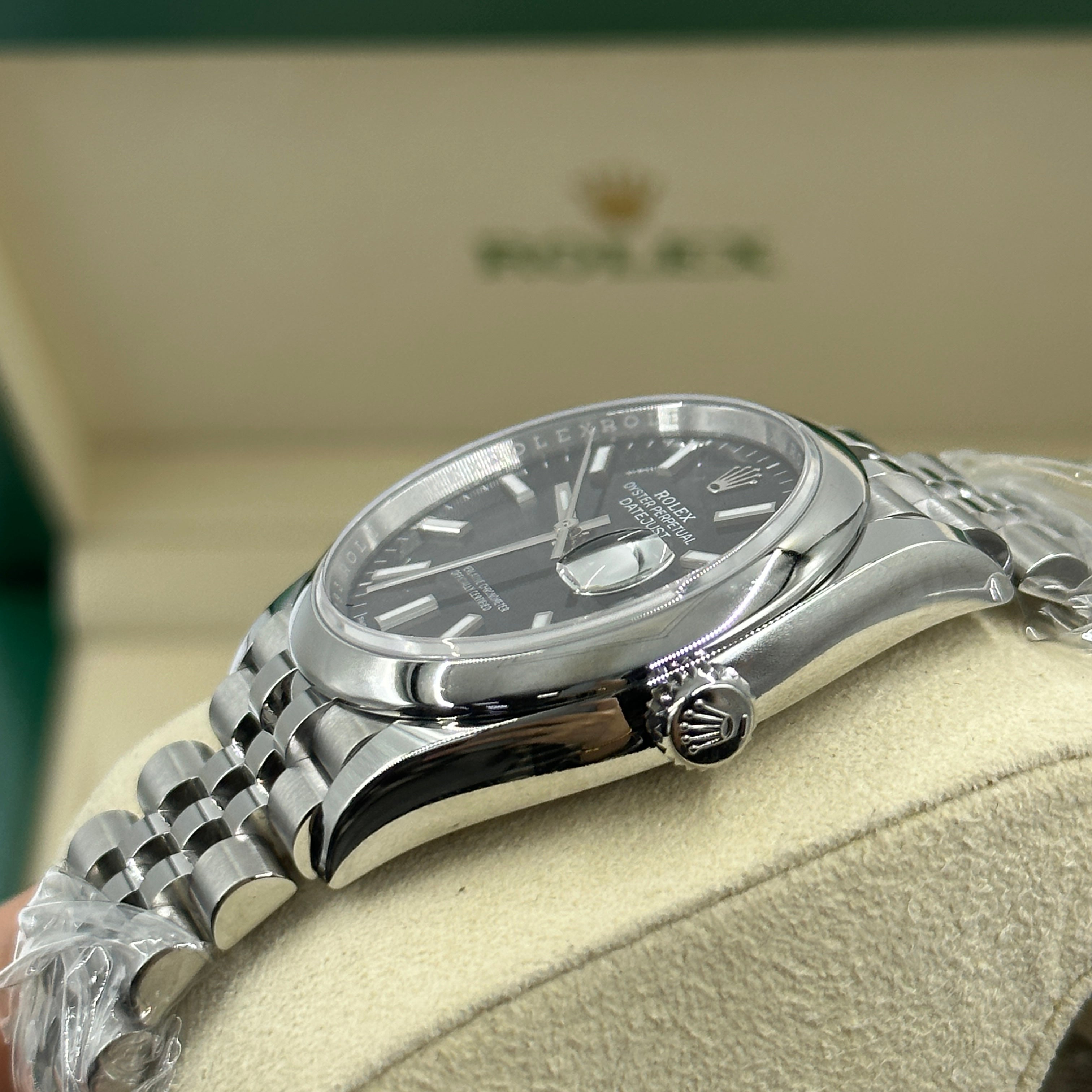 Rolex Datejust 36 126200 Black Index Jubilee 2025