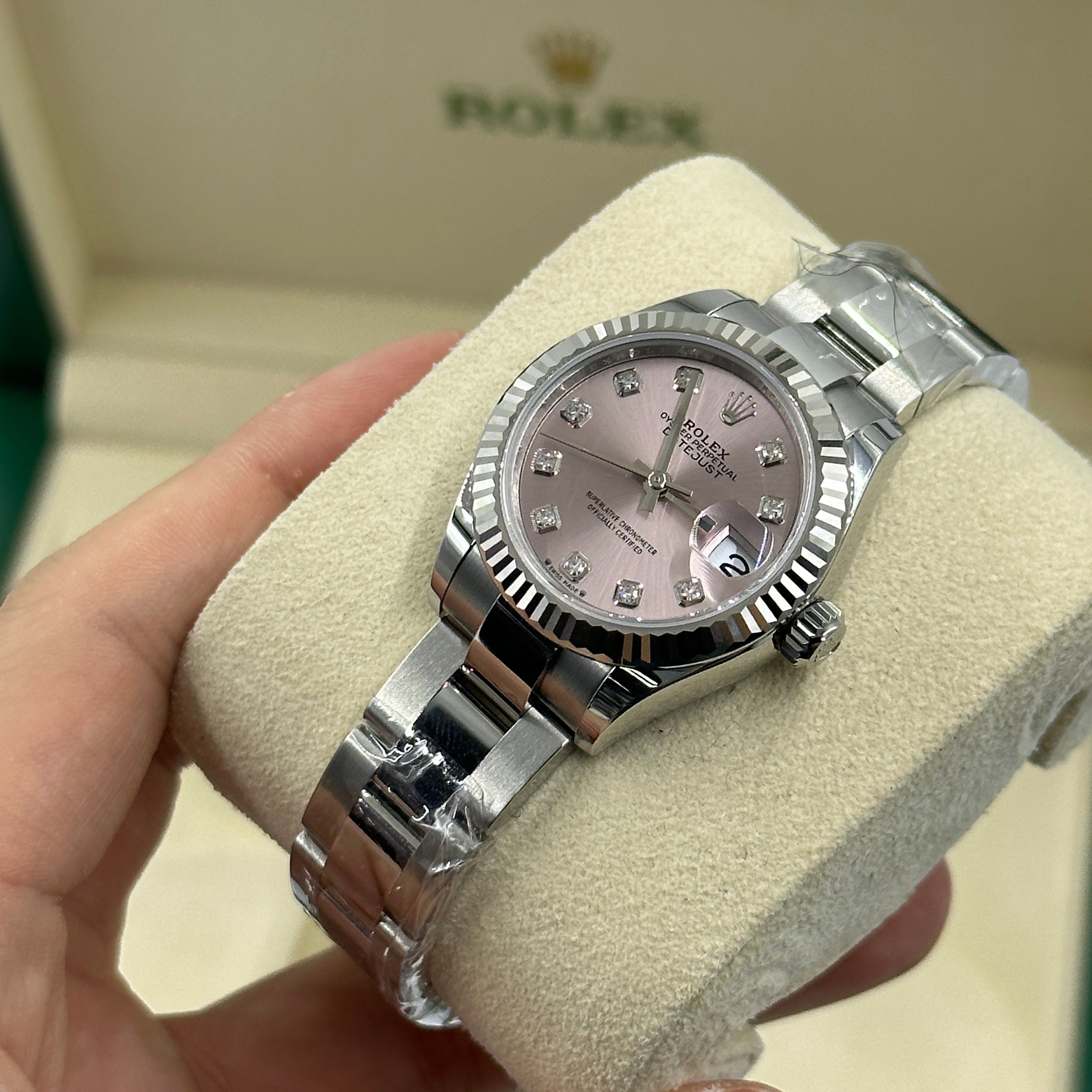 Rolex Lady-Datejust 279174G Pink Oyster 2025