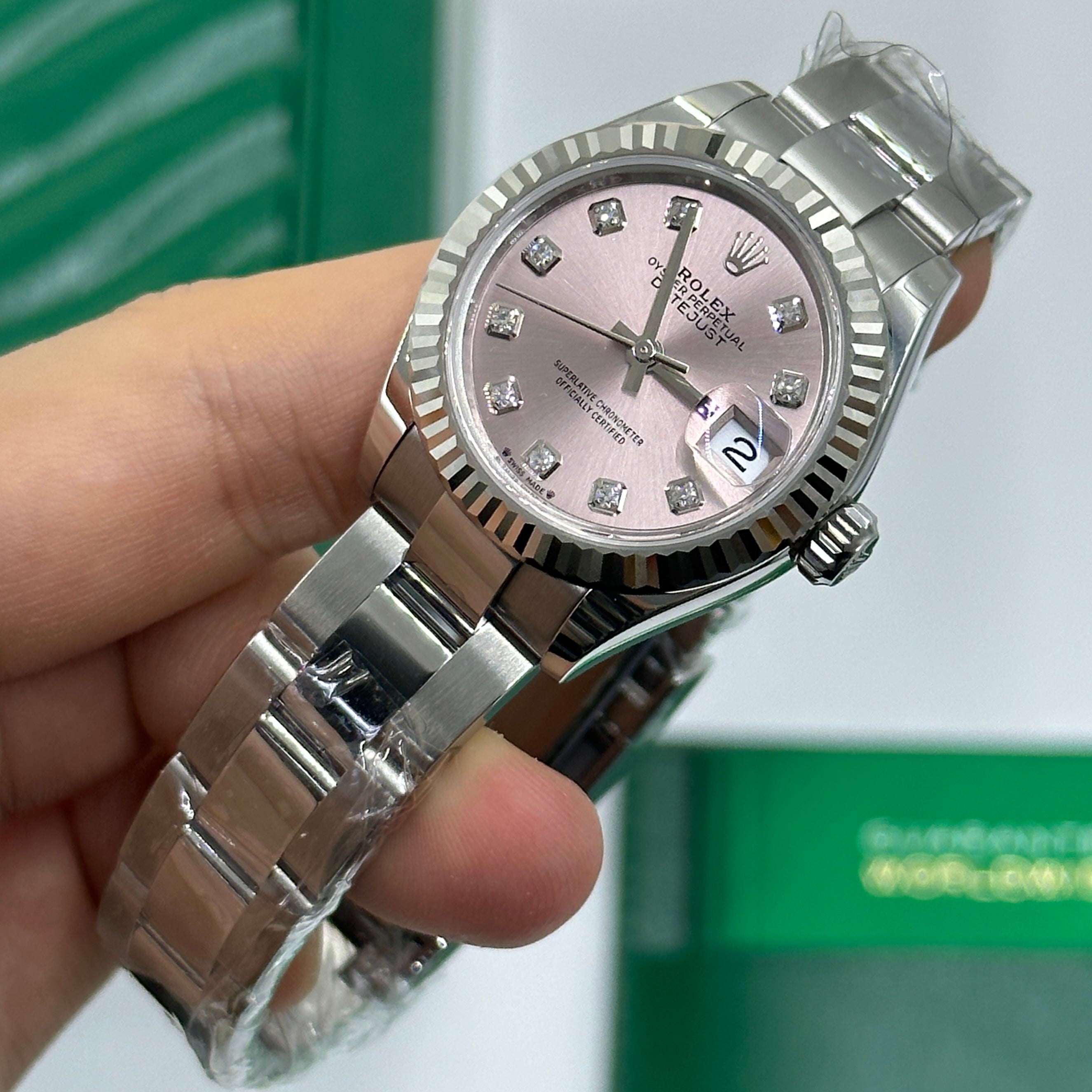 Rolex Lady-Datejust 279174G Pink Oyster 2025
