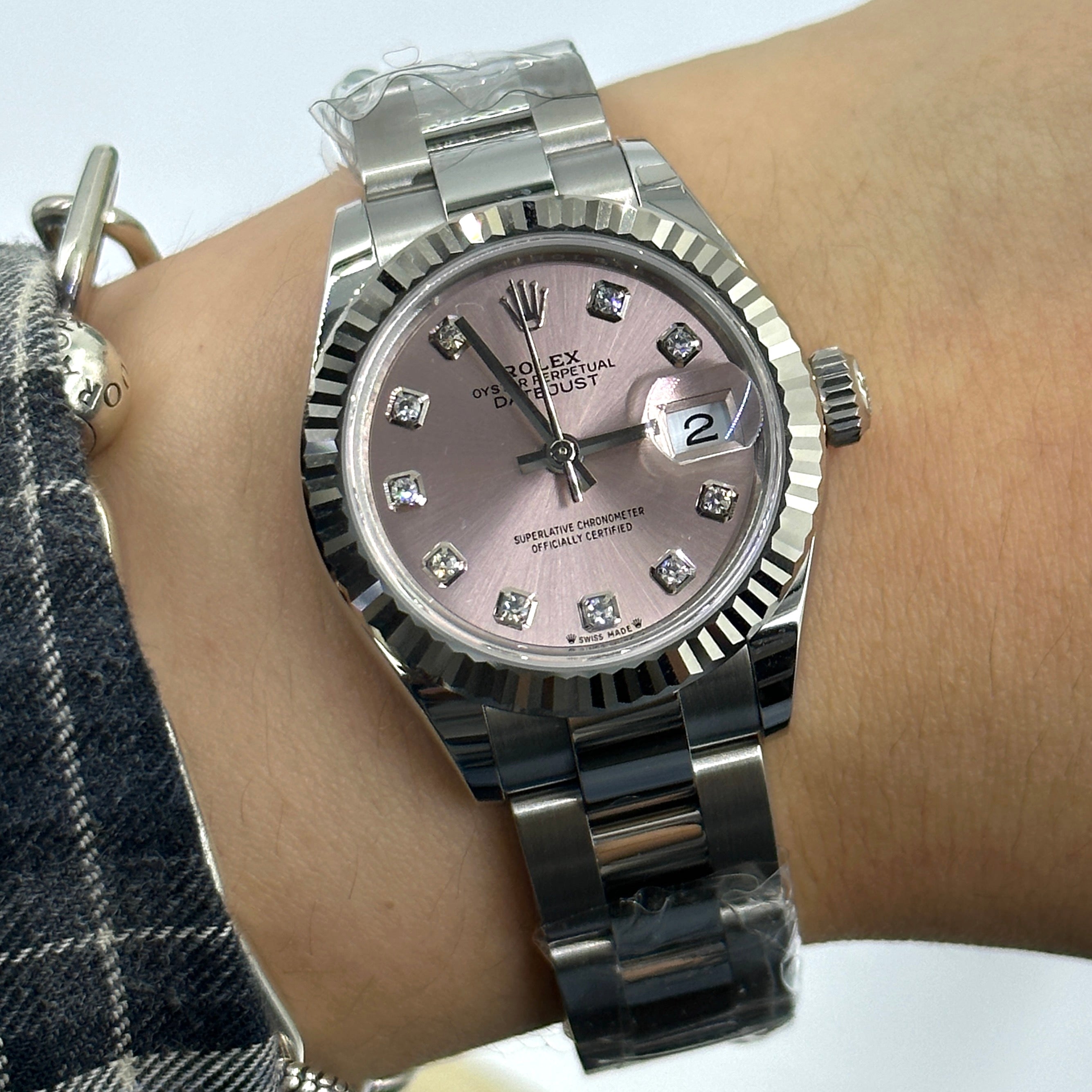 Rolex Lady-Datejust 279174G Pink Oyster 2025