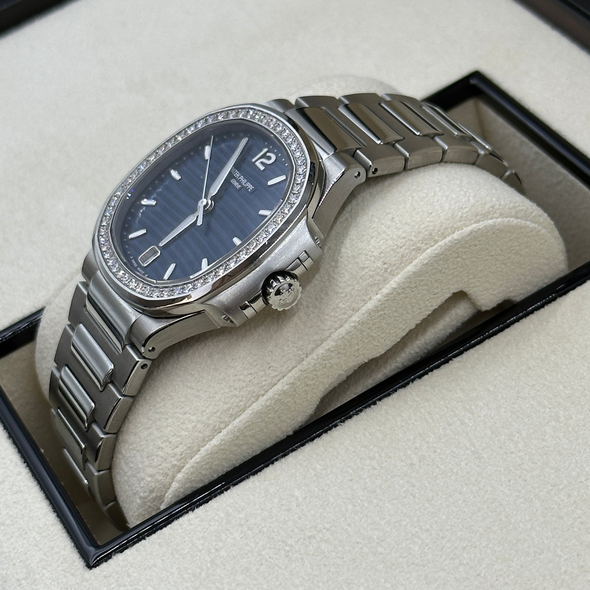 Patek Philippe Nautilus 7118/1200A-001 2025
