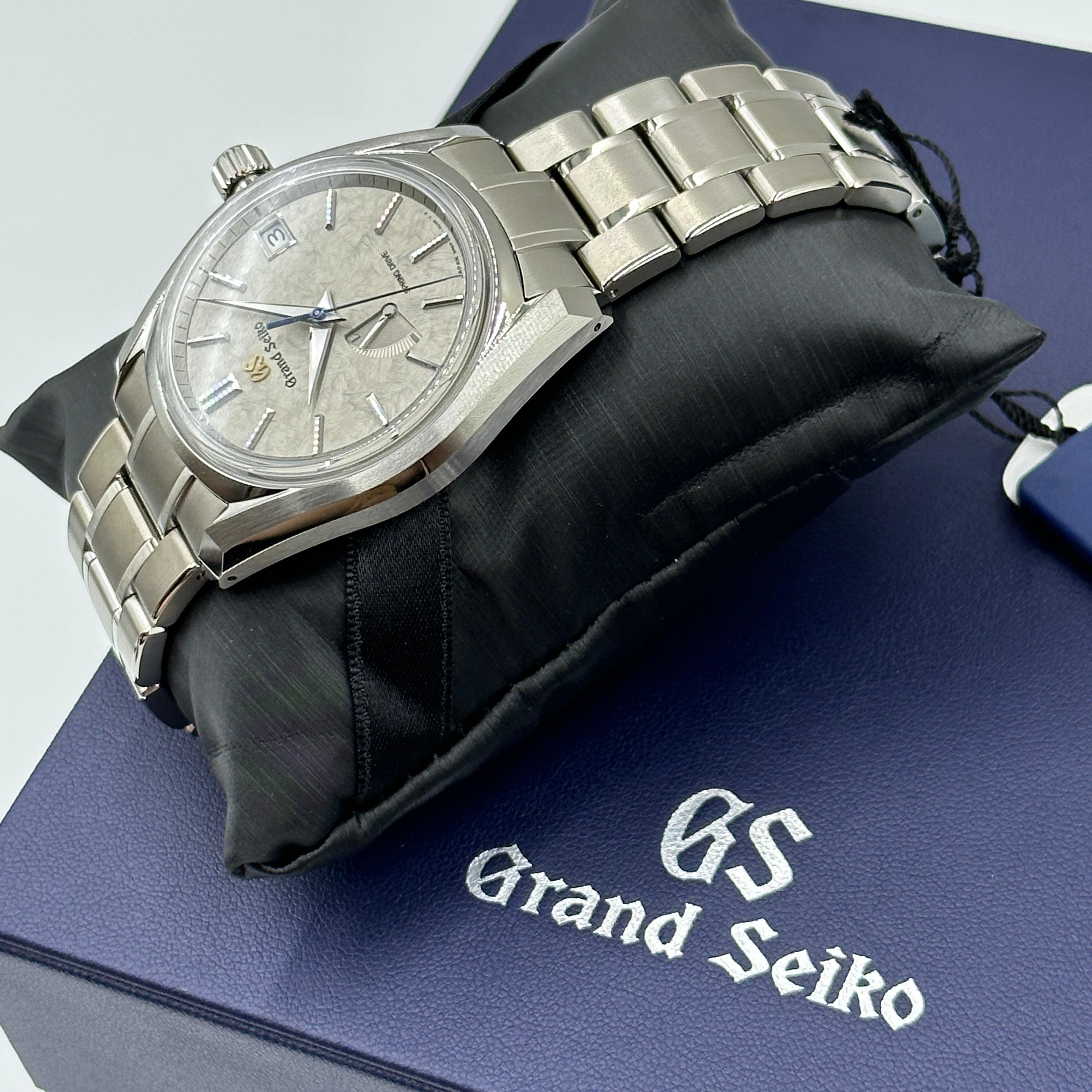 Grand Seiko Drive Four Seasons Taisetsu Winter Snow 40 Grand SBGA415G 2026
