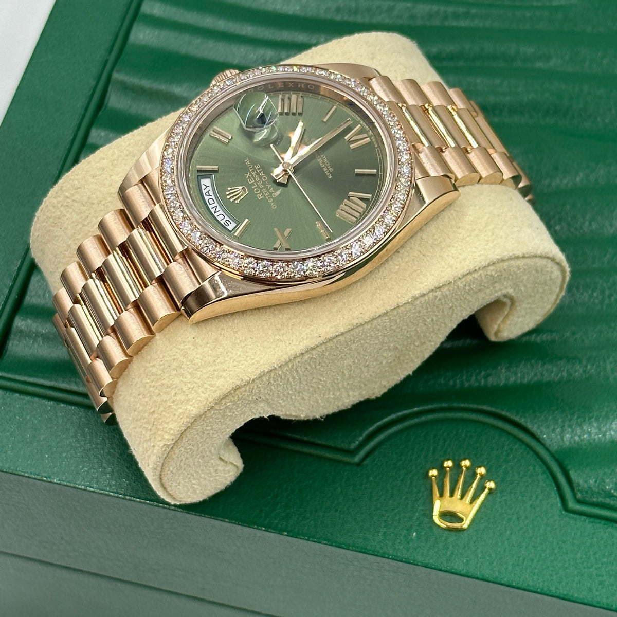 Rolex Day-Date 40 228345RBR Green Roman 2025