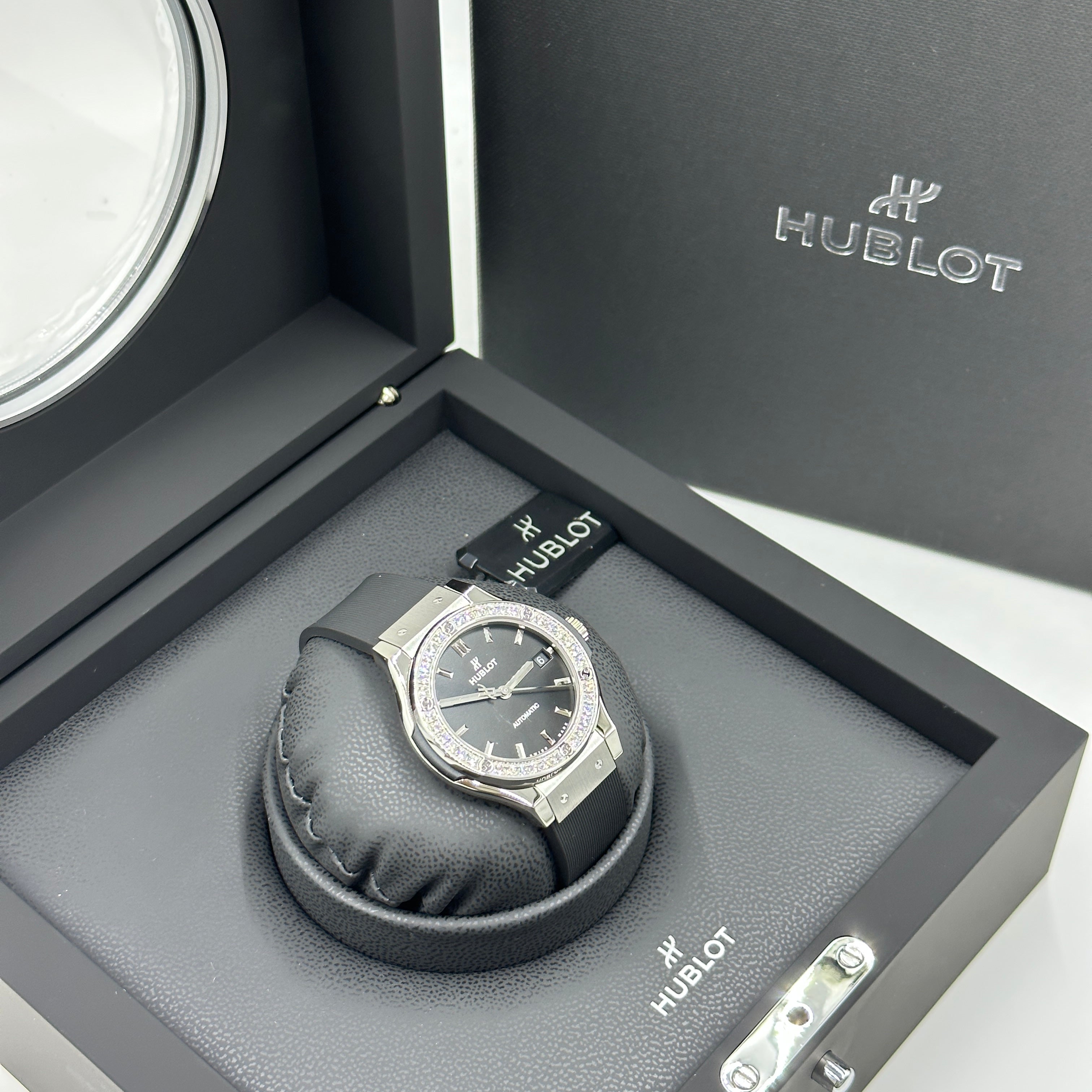 Hublot Classic Fusion 565.NX.1470.RX.1204
