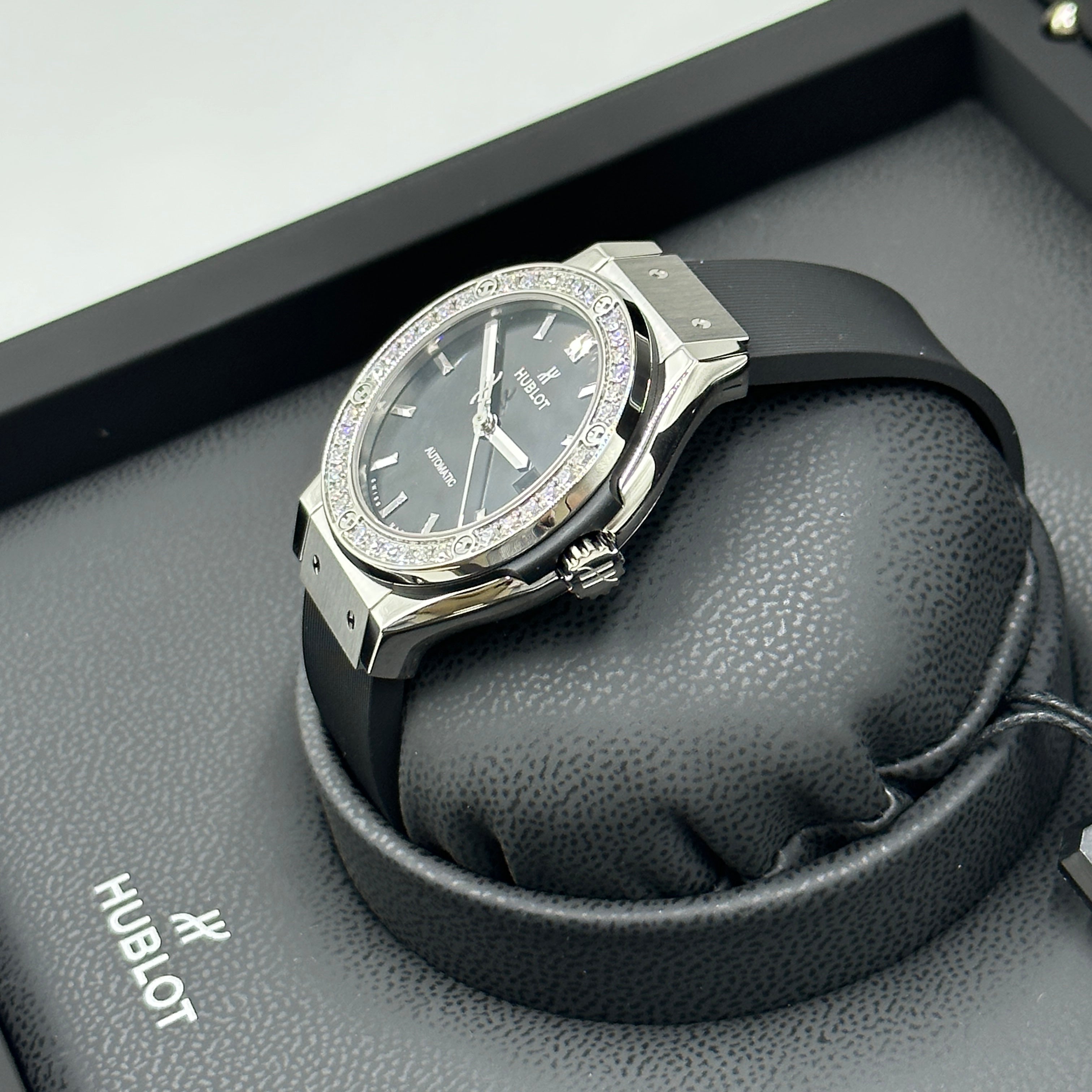 Hublot Classic Fusion 565.NX.1470.RX.1204