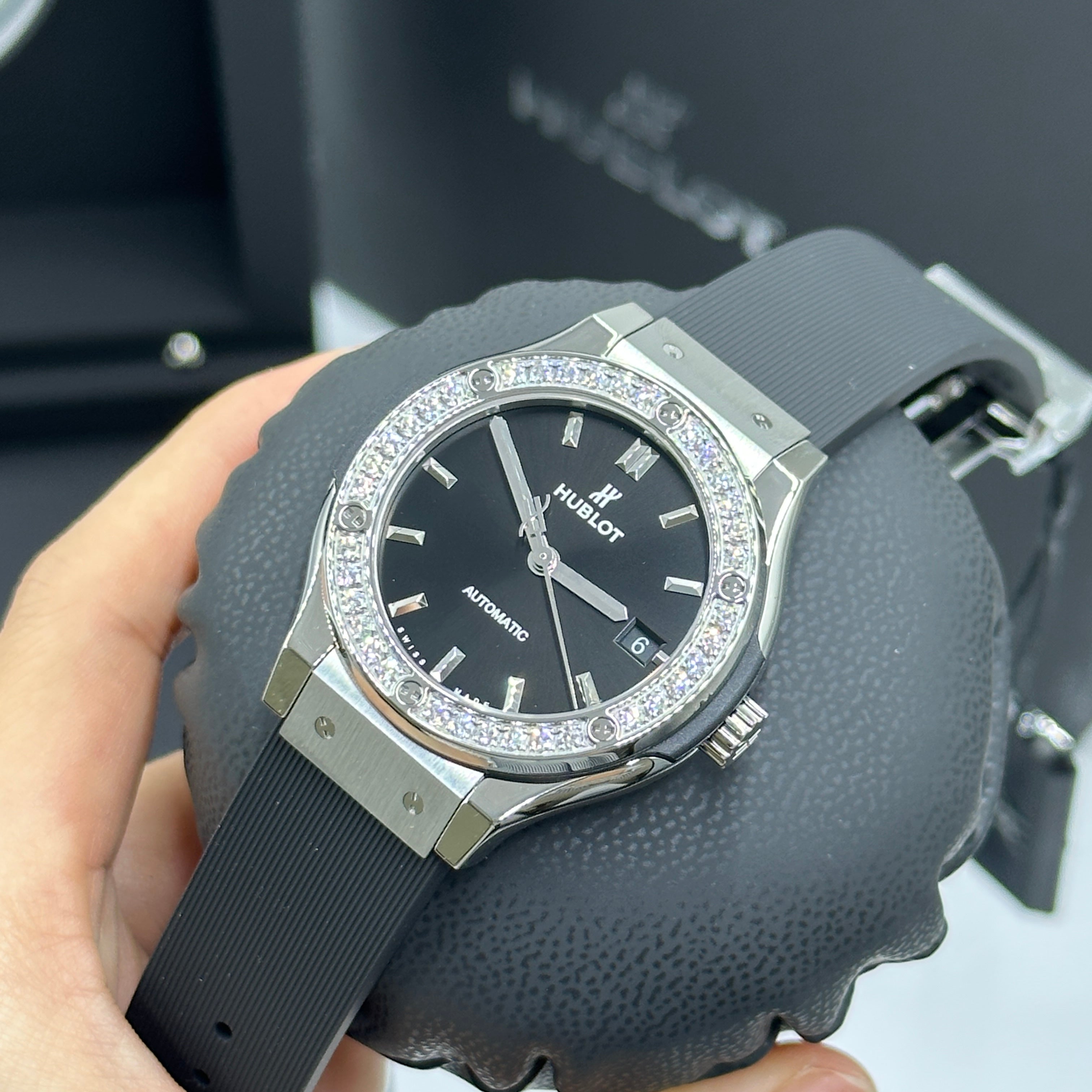 Hublot Classic Fusion 565.NX.1470.RX.1204