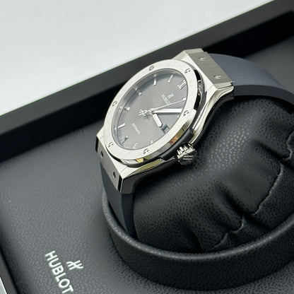 Hublot Classic Fusion 542.NX.7071.RX 2026