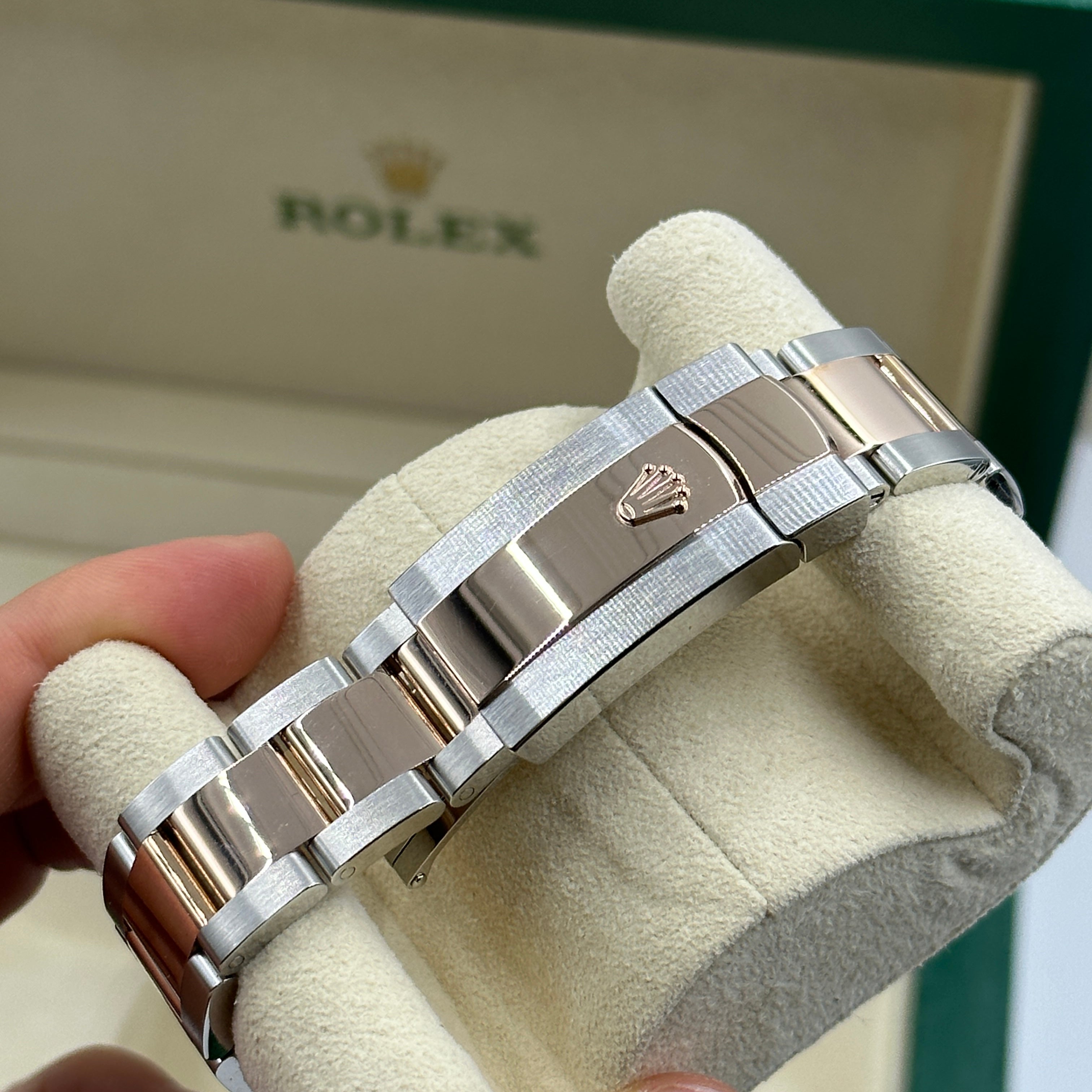 Rolex Datejust 36 126231 Pink VIIX  Roman Oyster 2025