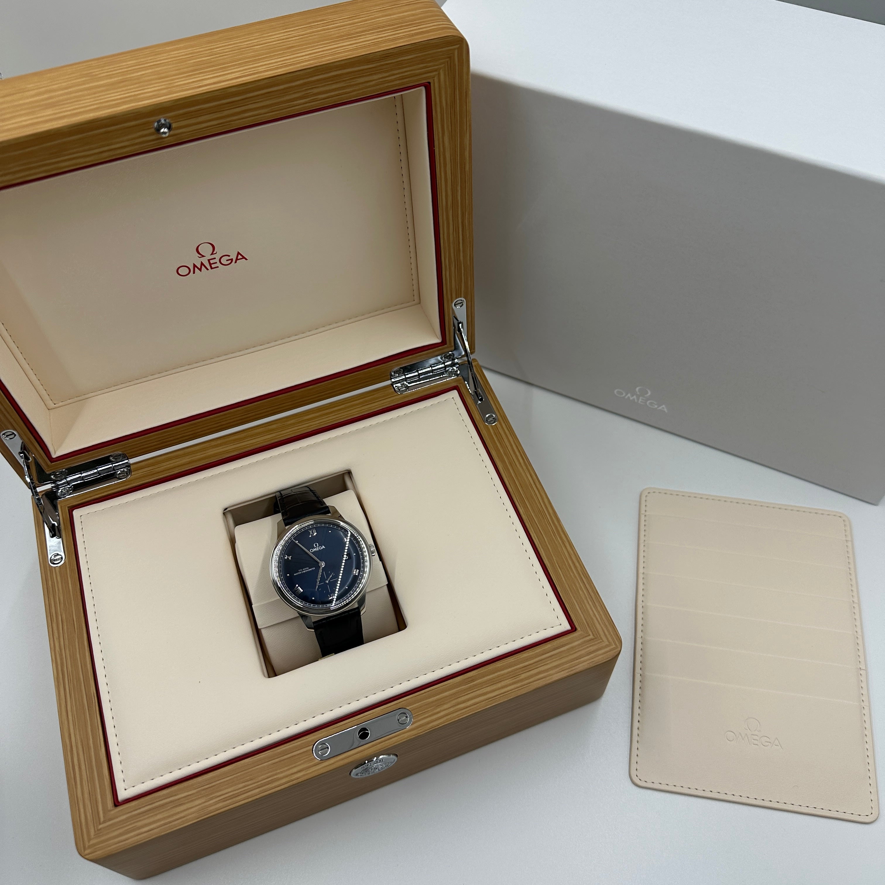 Omega 434.13.41.20.03.001 De Ville Small Seconds Master Chronometer