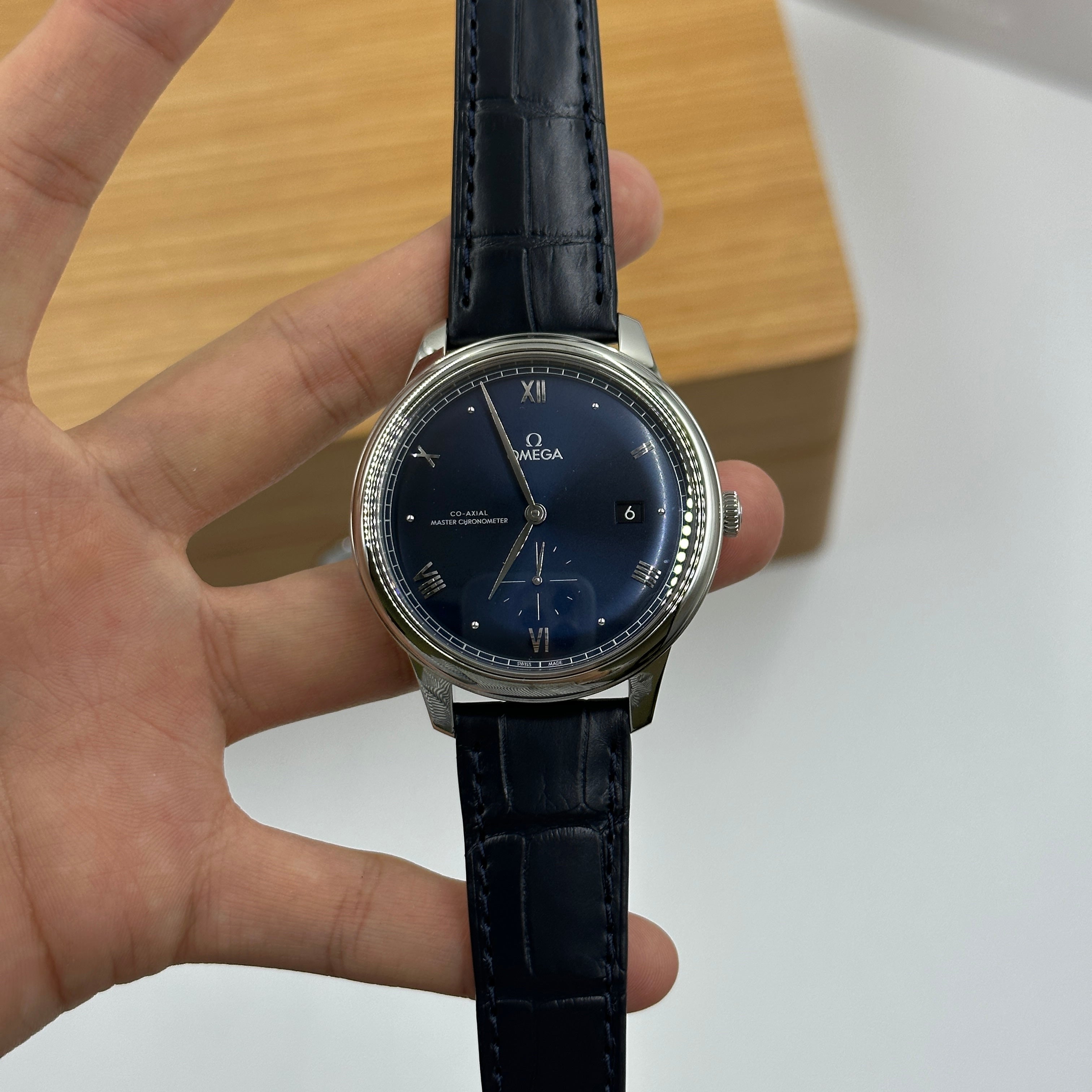 Omega 434.13.41.20.03.001 De Ville Small Seconds Master Chronometer