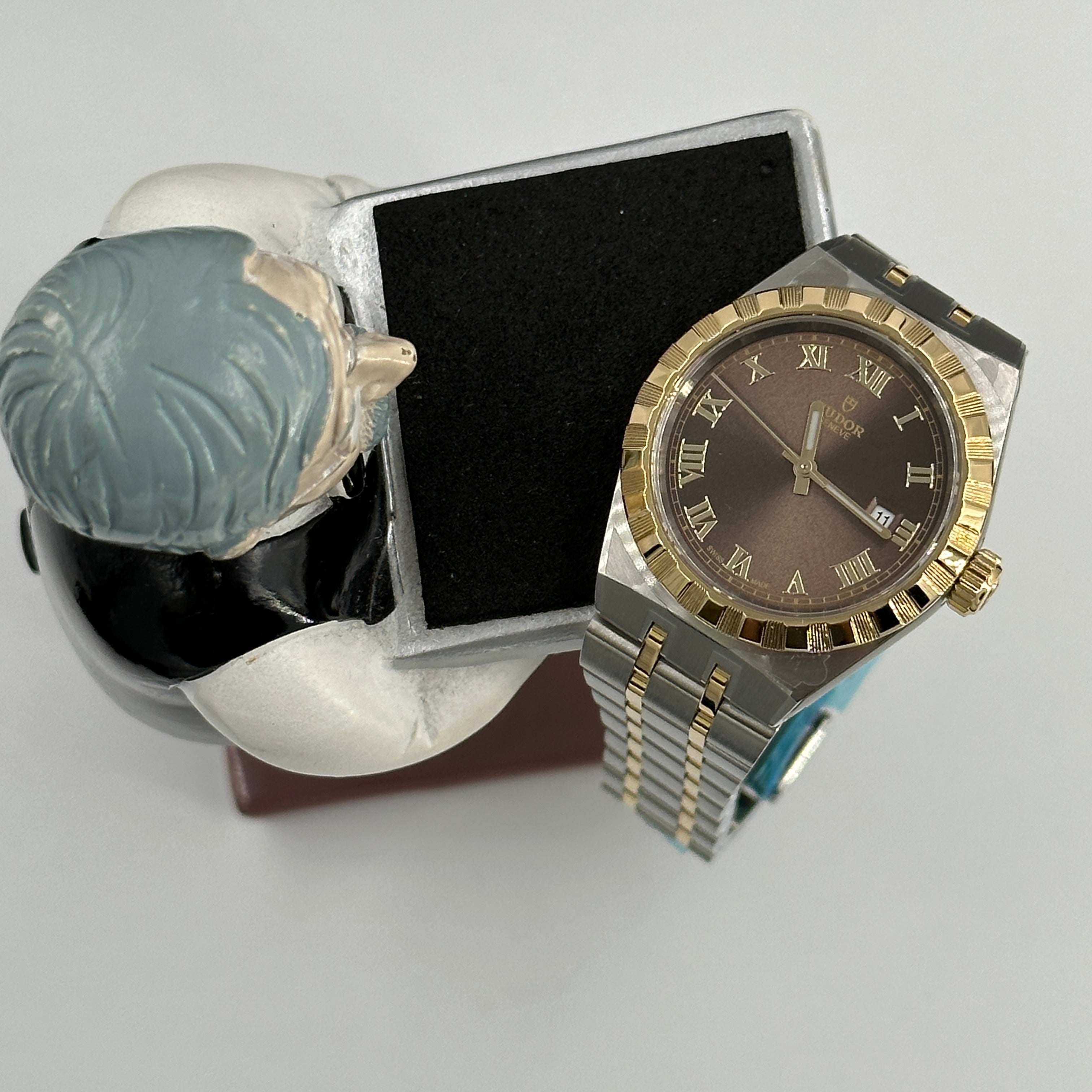 Tudor Royal 28mm 28303-0008 Chocolate Roman 2024