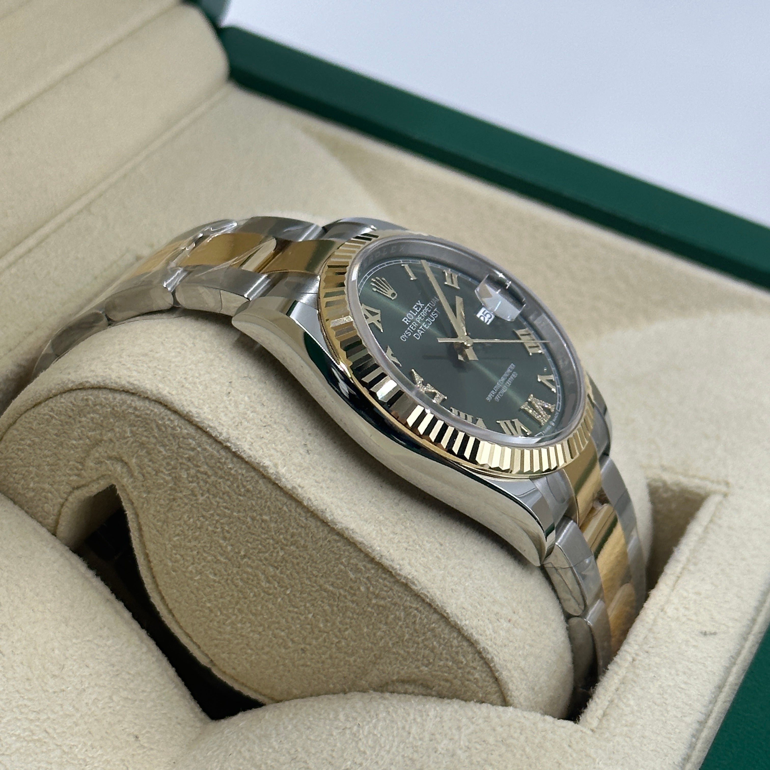 Rolex Datejust 36 126233 Green VIIX Oyster 2026