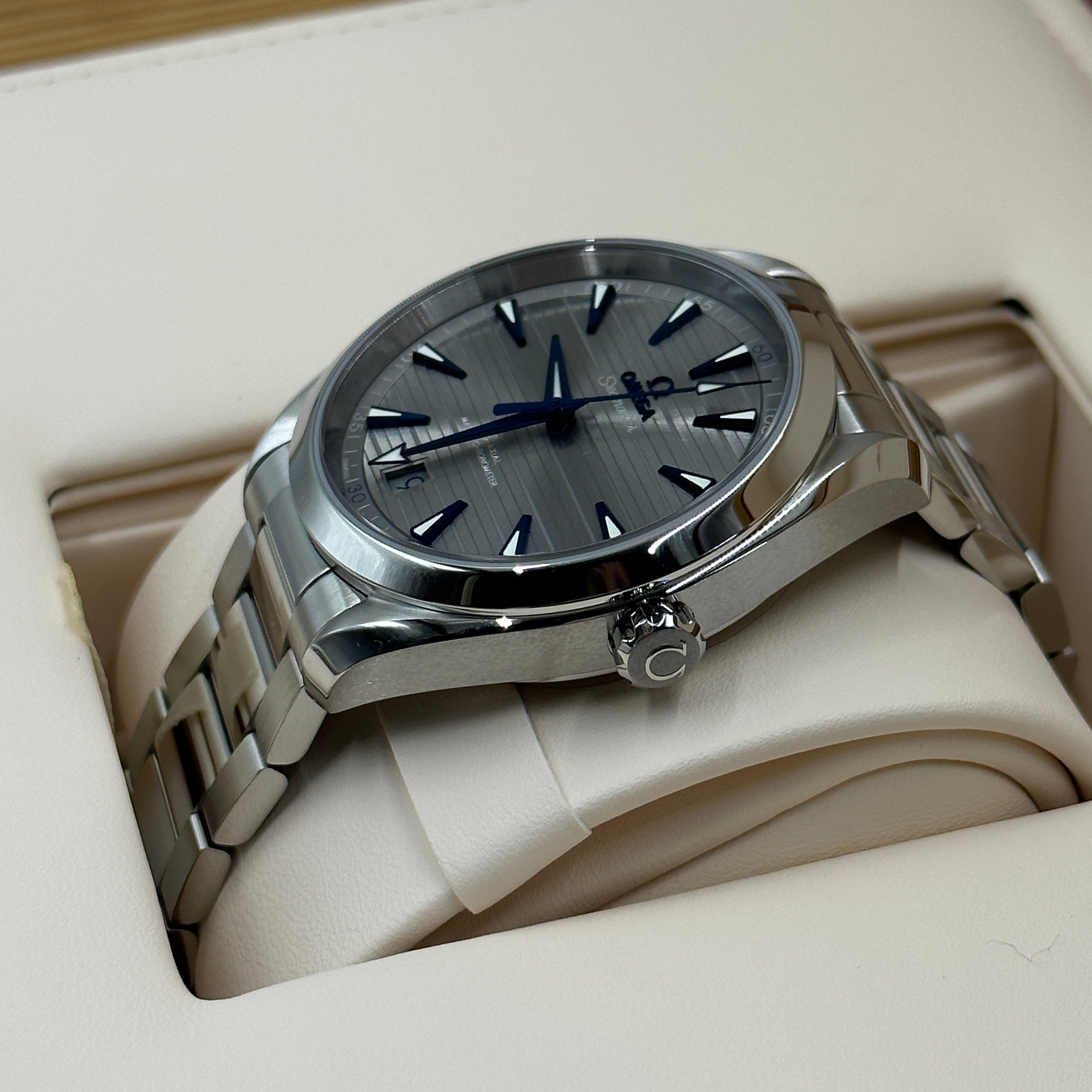 Omega Seamaster Aqua Terra 220.10.41.21.06.001
