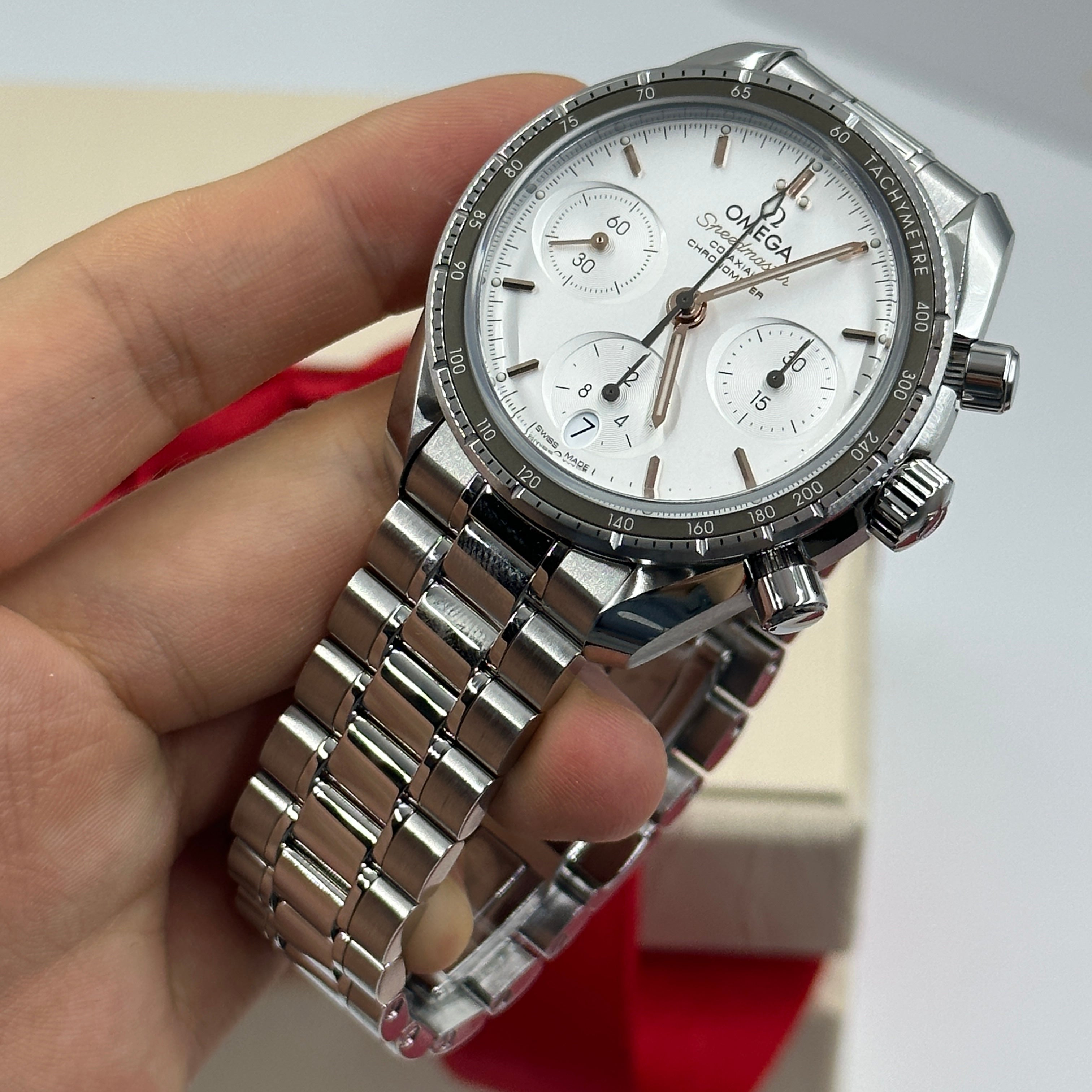 Omega Speedmaster 324.30.38.50.02.001