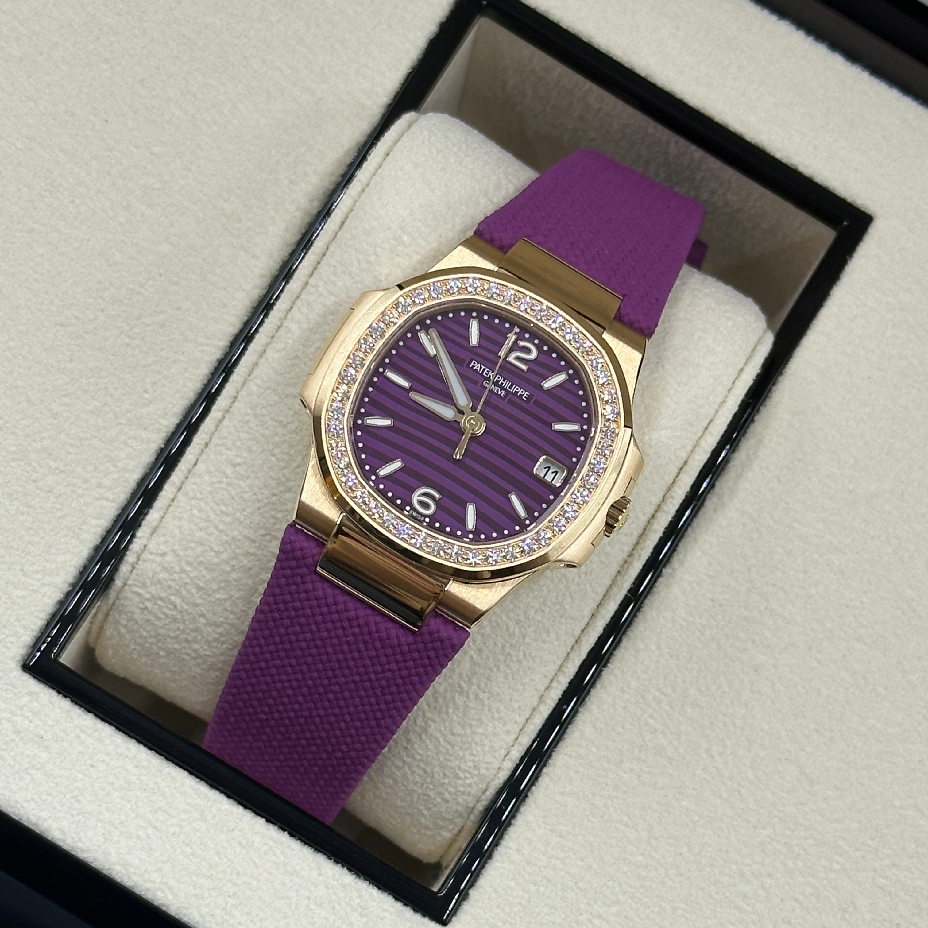 Patek Philippe Nautilus 7010R-013 Purple 2026