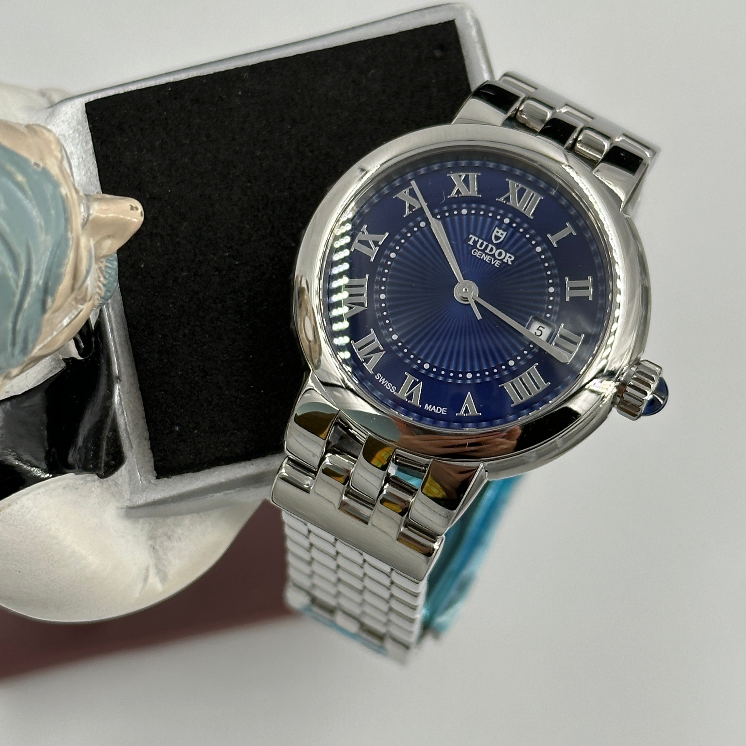 Tudor Clair De Rose 30mm 35500-0009 Blue Roman 2024 – EW Watches