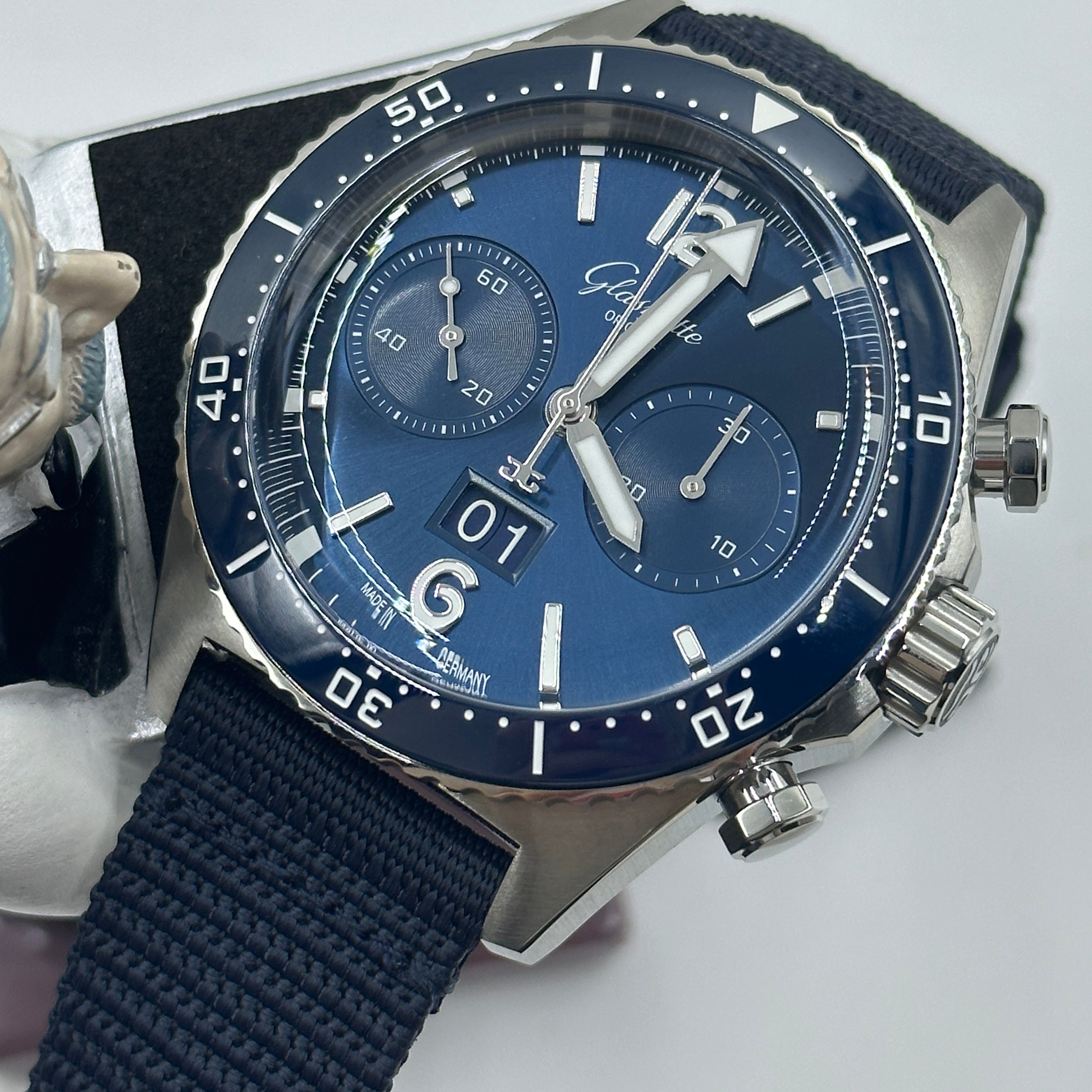 Glashütte Original Seaq Chronograph Blue Dial 1-37-23-02-81-36 2026