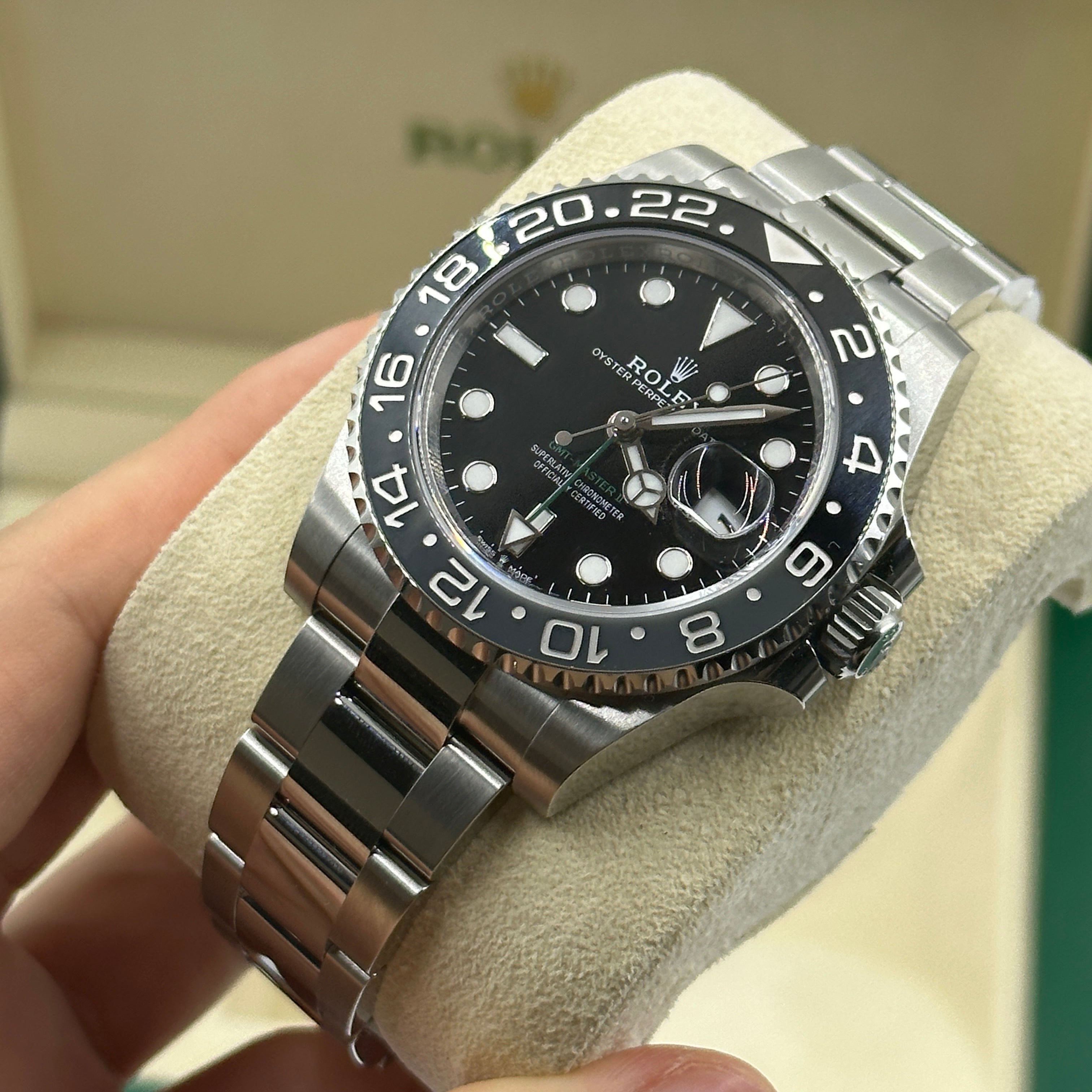 ROLEX GMT-Master II 126710GRNR OYS