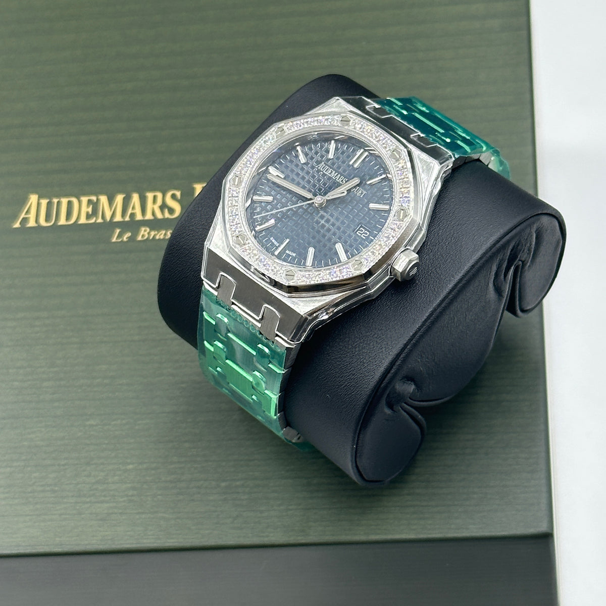 Audemars Piguet Royal Oak  77451ST.ZZ.1361ST.04 2025