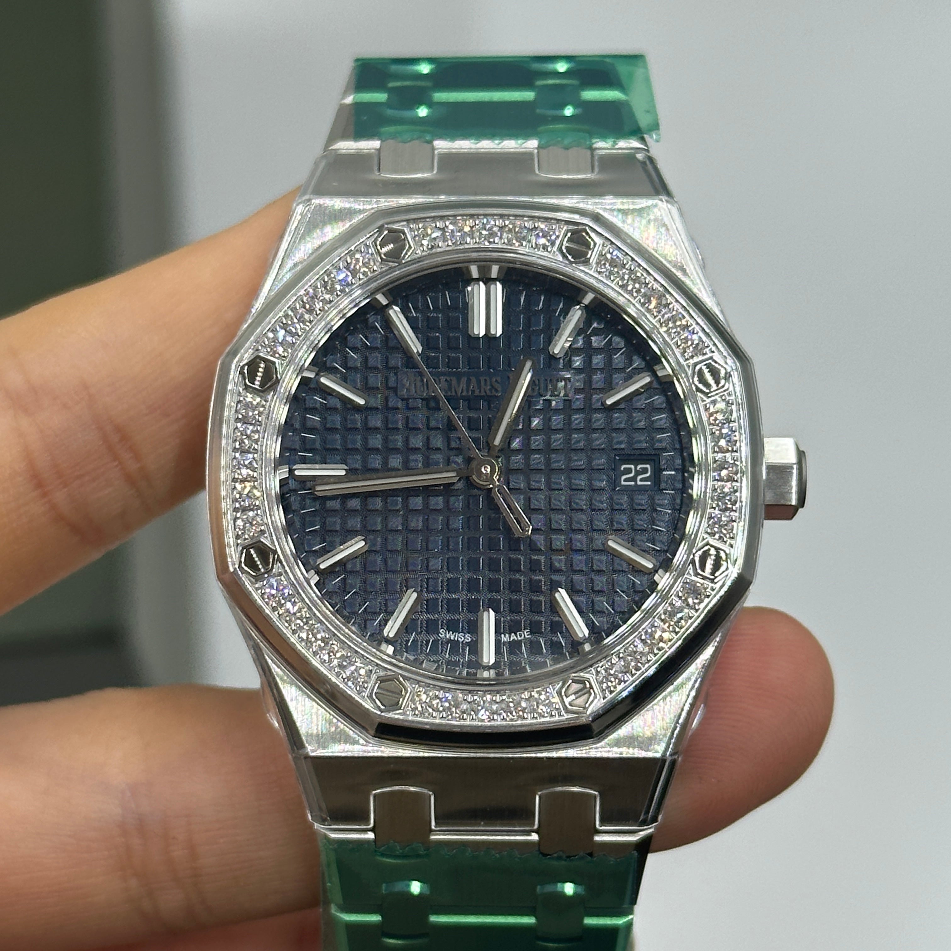 Audemars Piguet Royal Oak  77451ST.ZZ.1361ST.04 2025