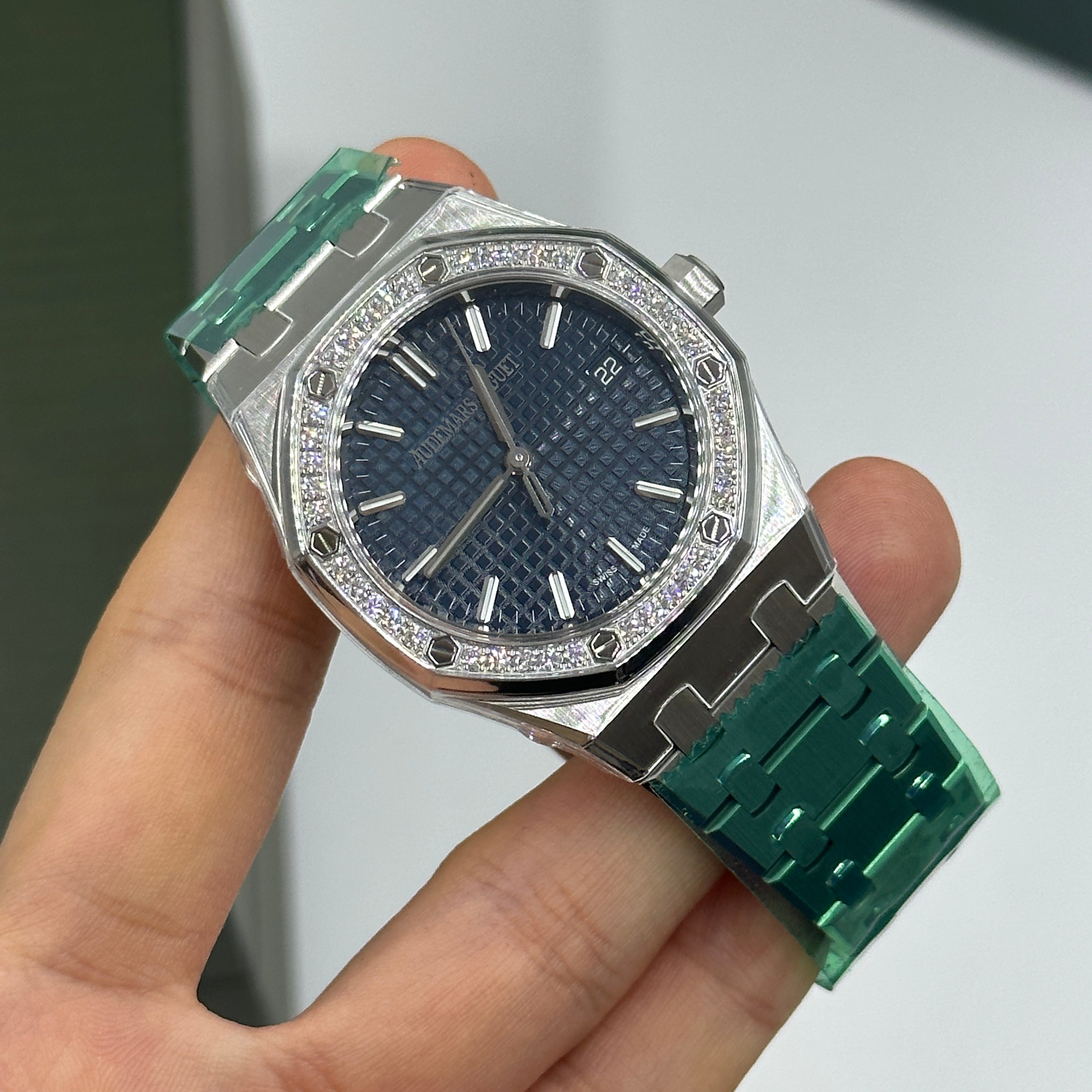 Audemars Piguet Royal Oak  77451ST.ZZ.1361ST.04 2025