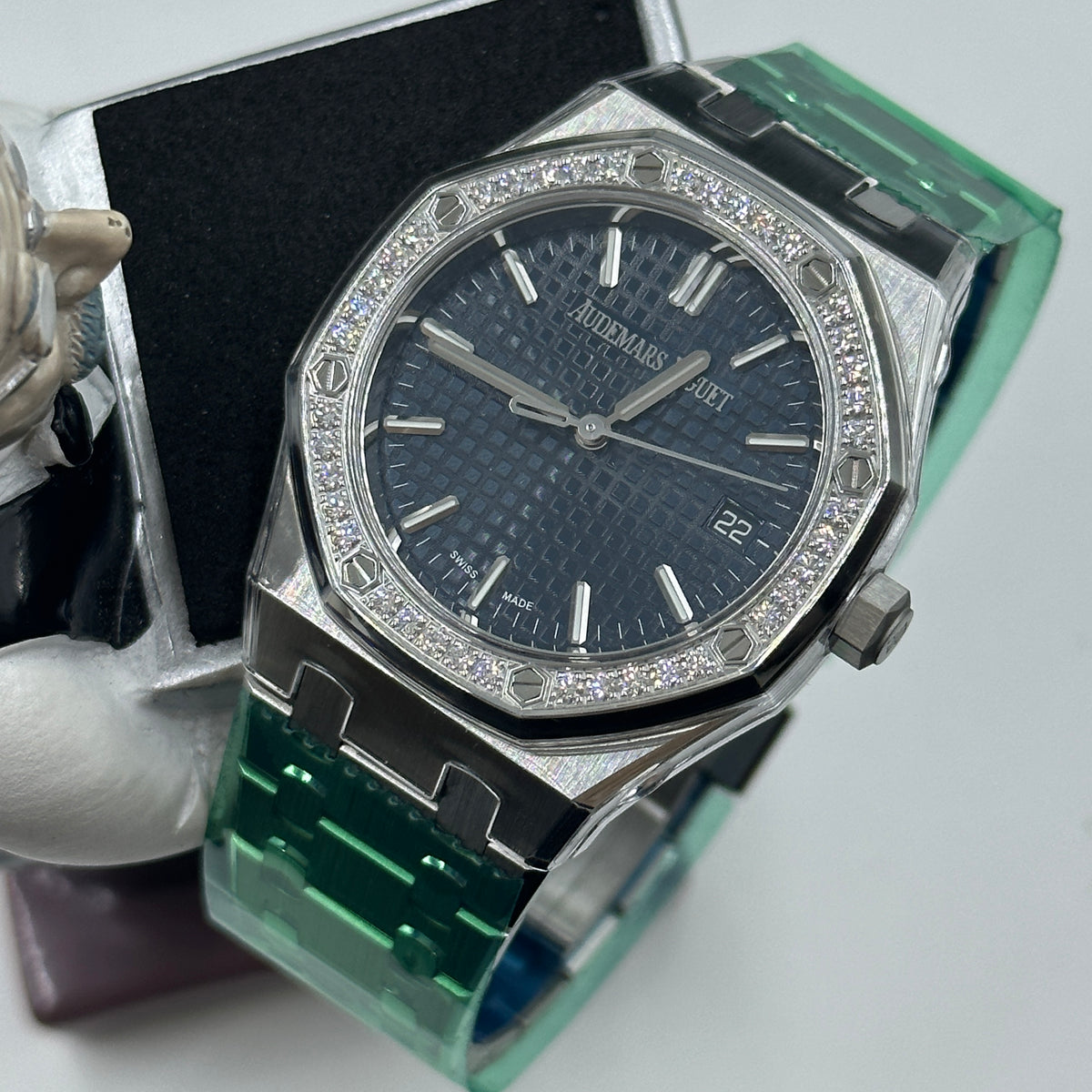 Audemars Piguet Royal Oak  77451ST.ZZ.1361ST.04 2025
