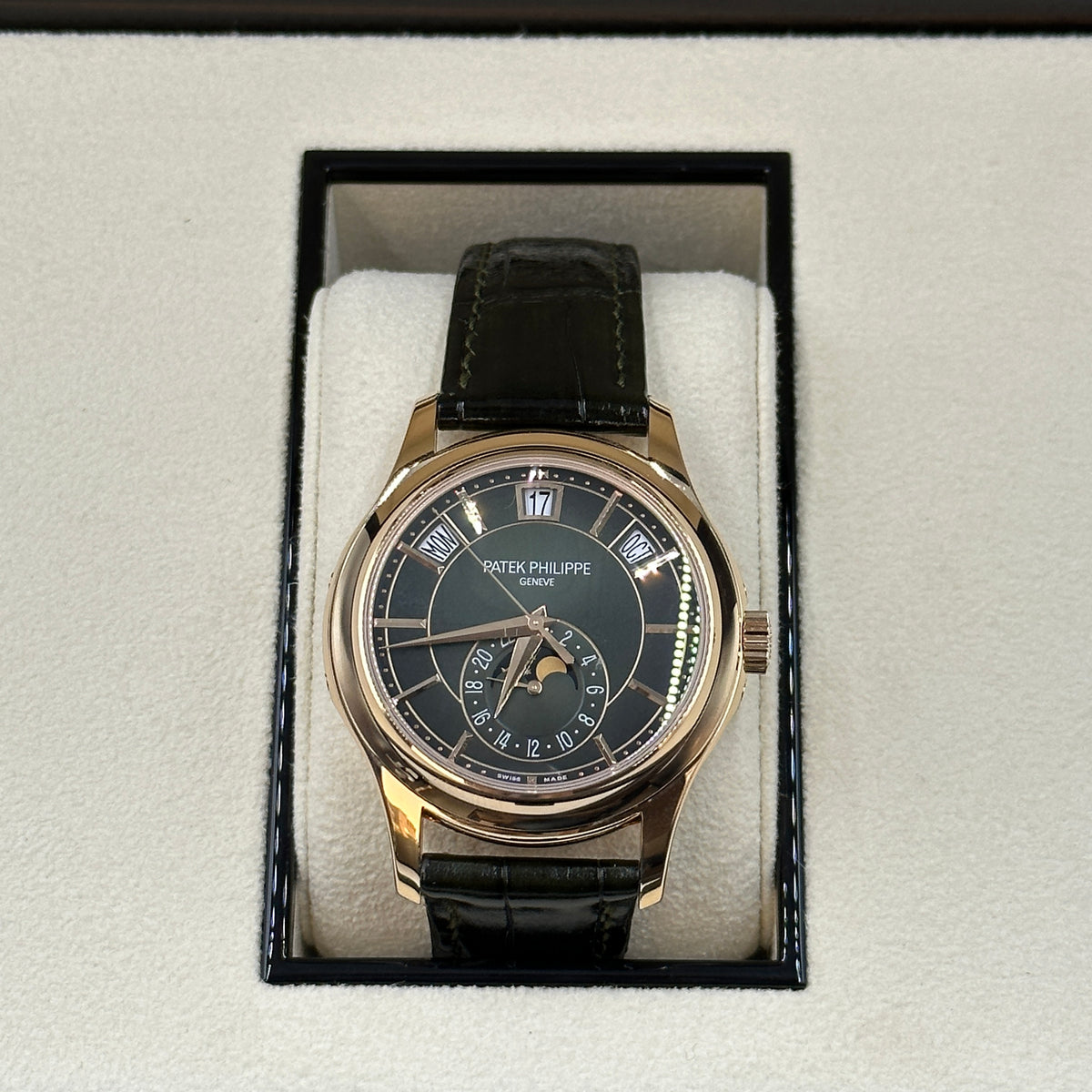 Patek Philippe Complications 5205R-011 2025