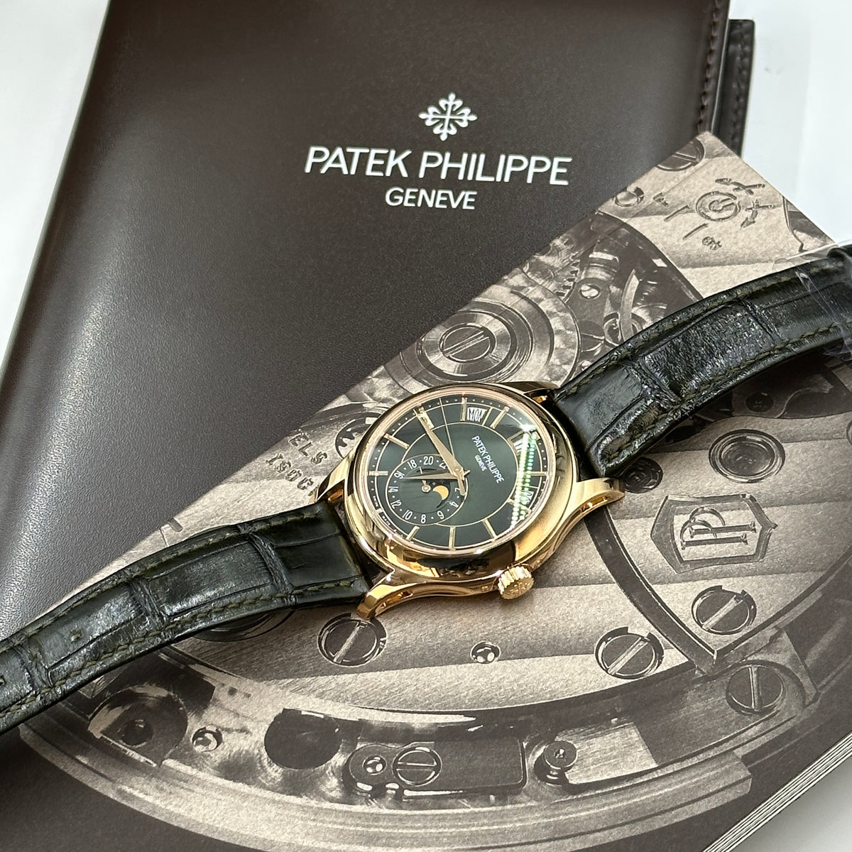 Patek Philippe Complications 5205R-011 2025