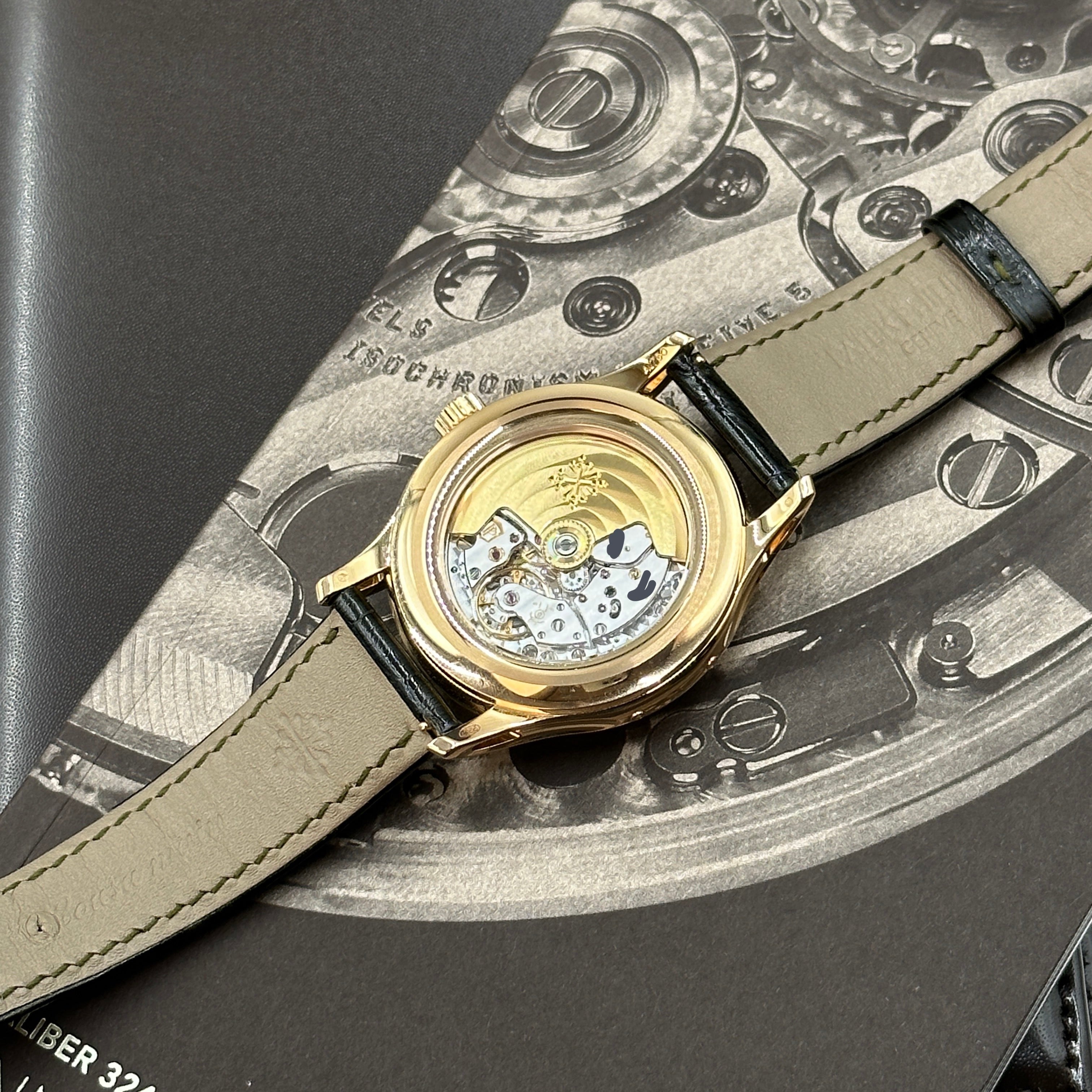 Patek Philippe Annual Calendar 5205R-011 GREEN 2026