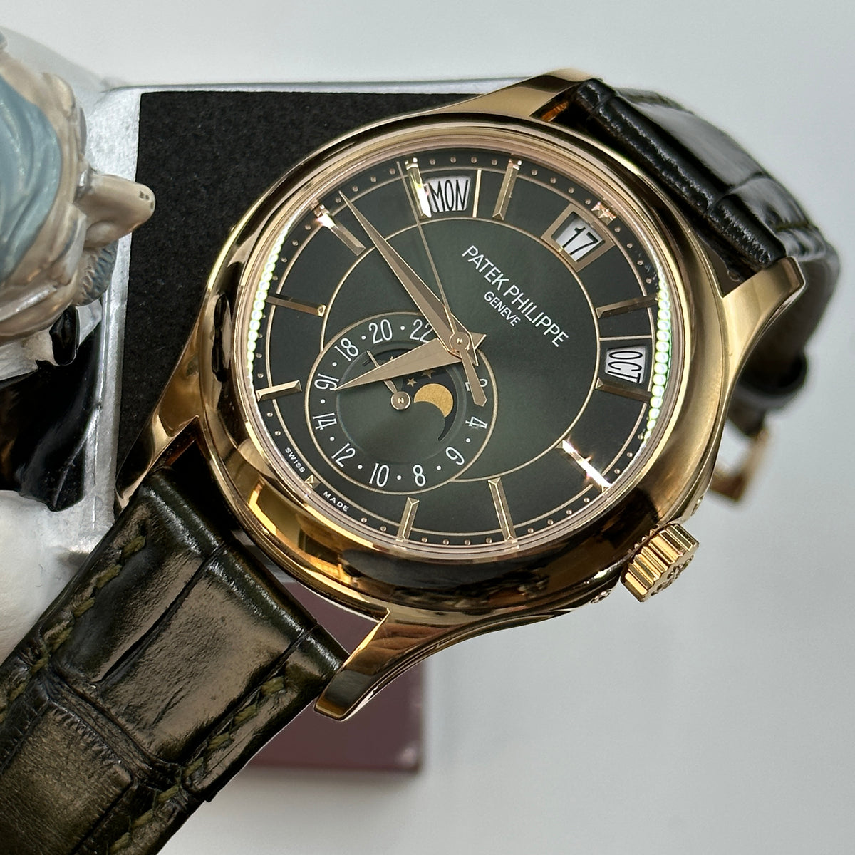 Patek Philippe Complications 5205R-011 2025