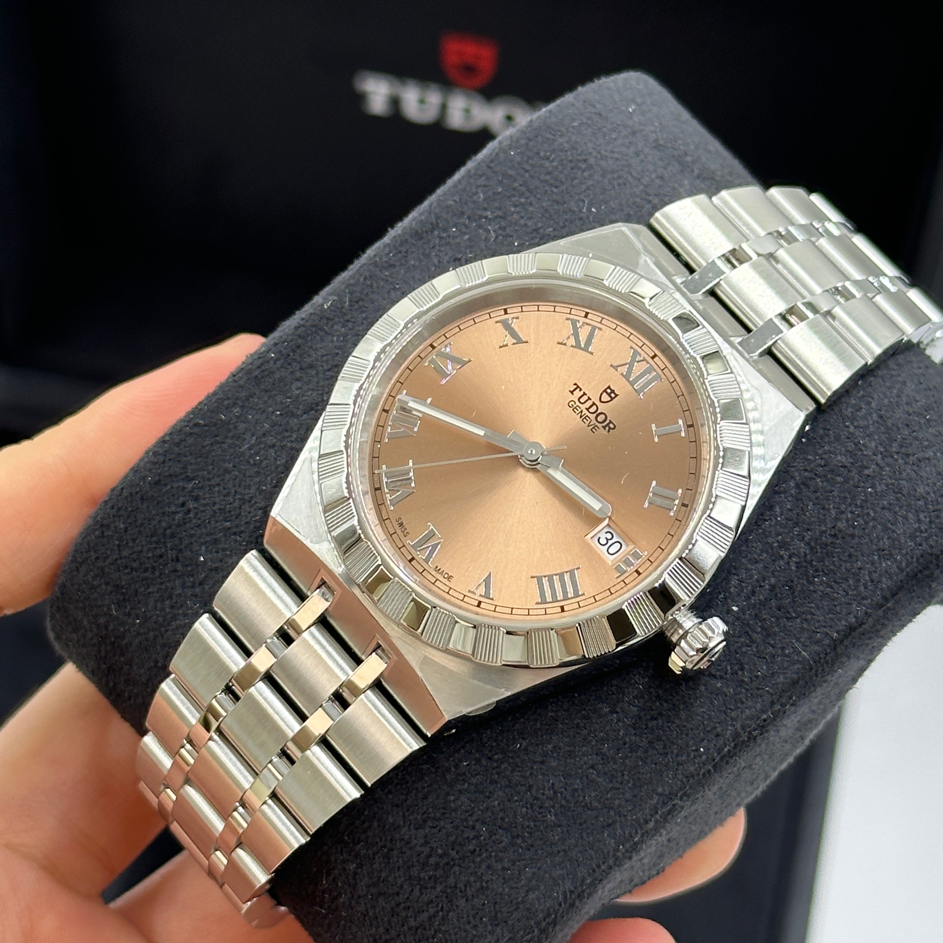 Tudor Royal M28500-0007