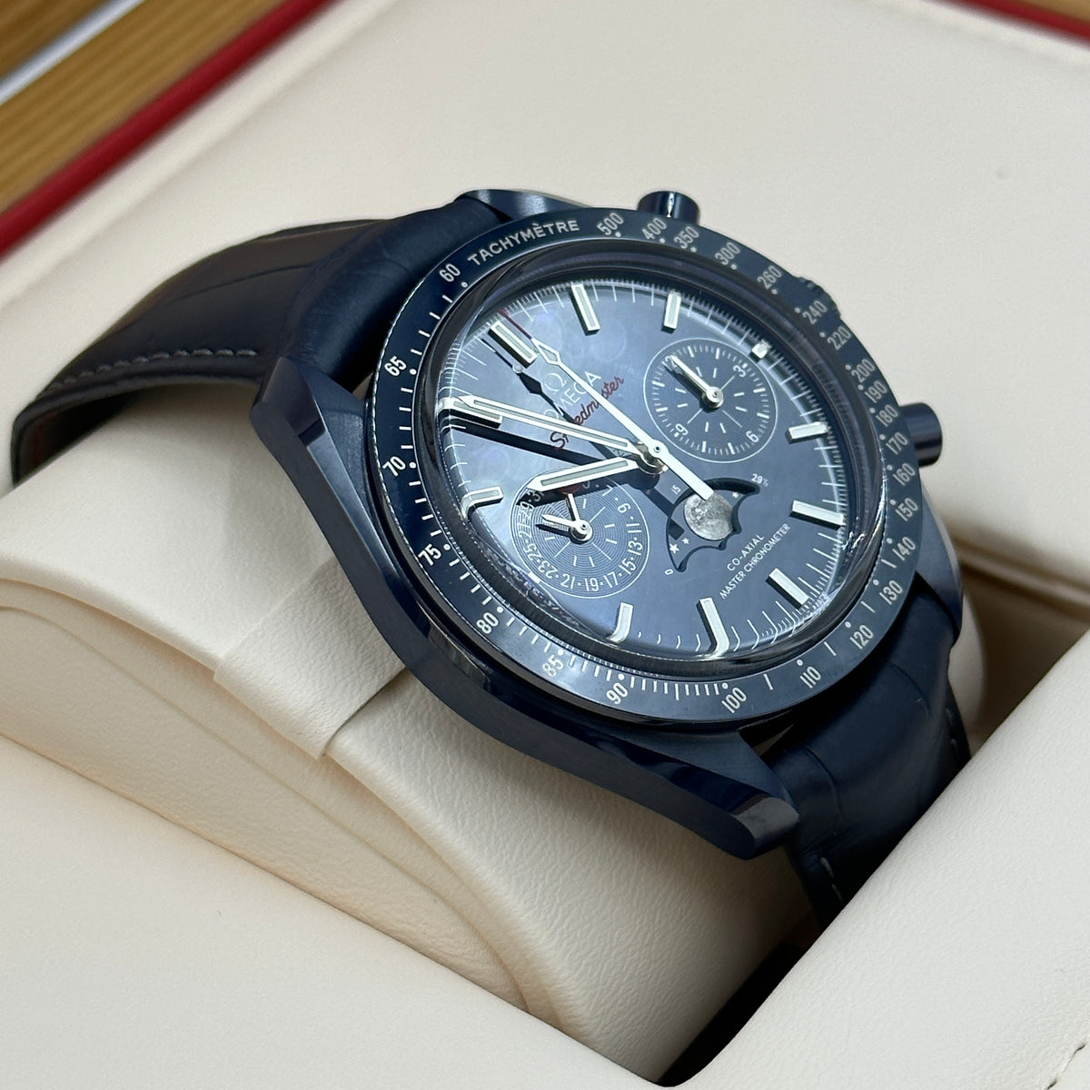 Omega Speedmaster Moonwatch Moonphase 304.93.44.52.03.001 2026
