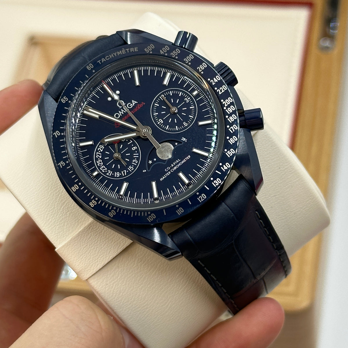 Omega Speedmaster Moonwatch Moonphase 304.93.44.52.03.001 2026