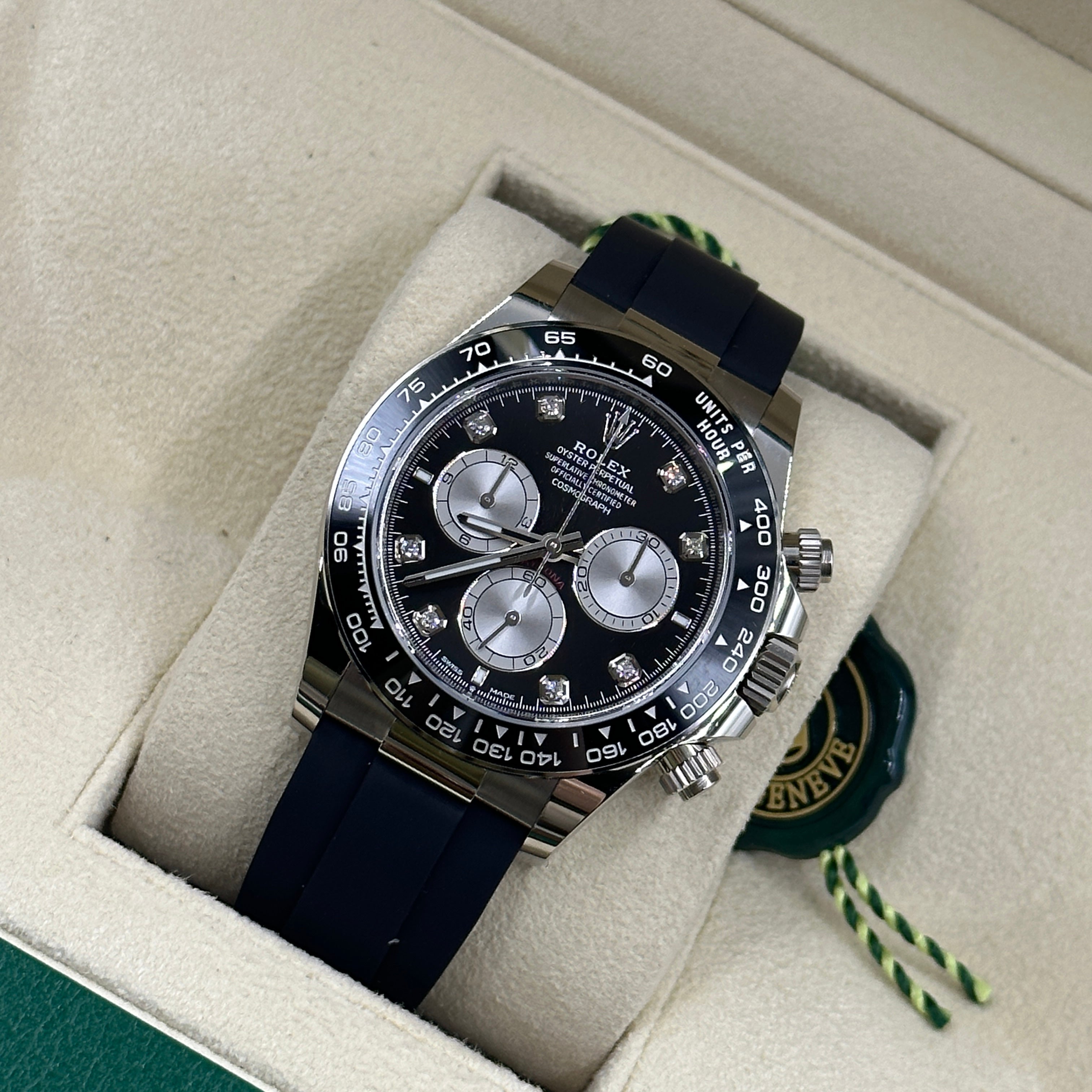 Rolex Cosmograph Daytona 126519 Bright black and steel set with diamonds