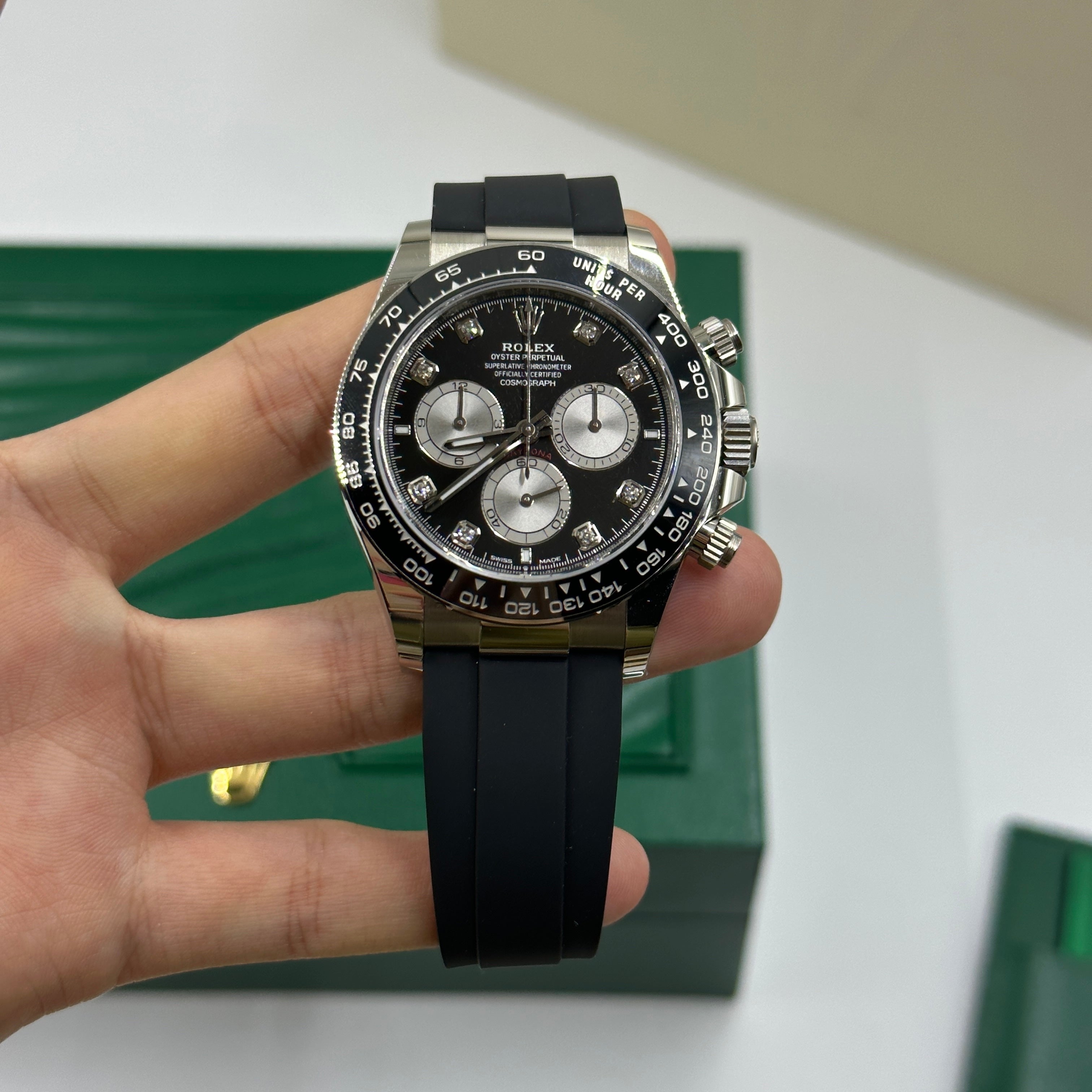 Rolex Cosmograph Daytona 126519 Bright black and steel set with diamonds