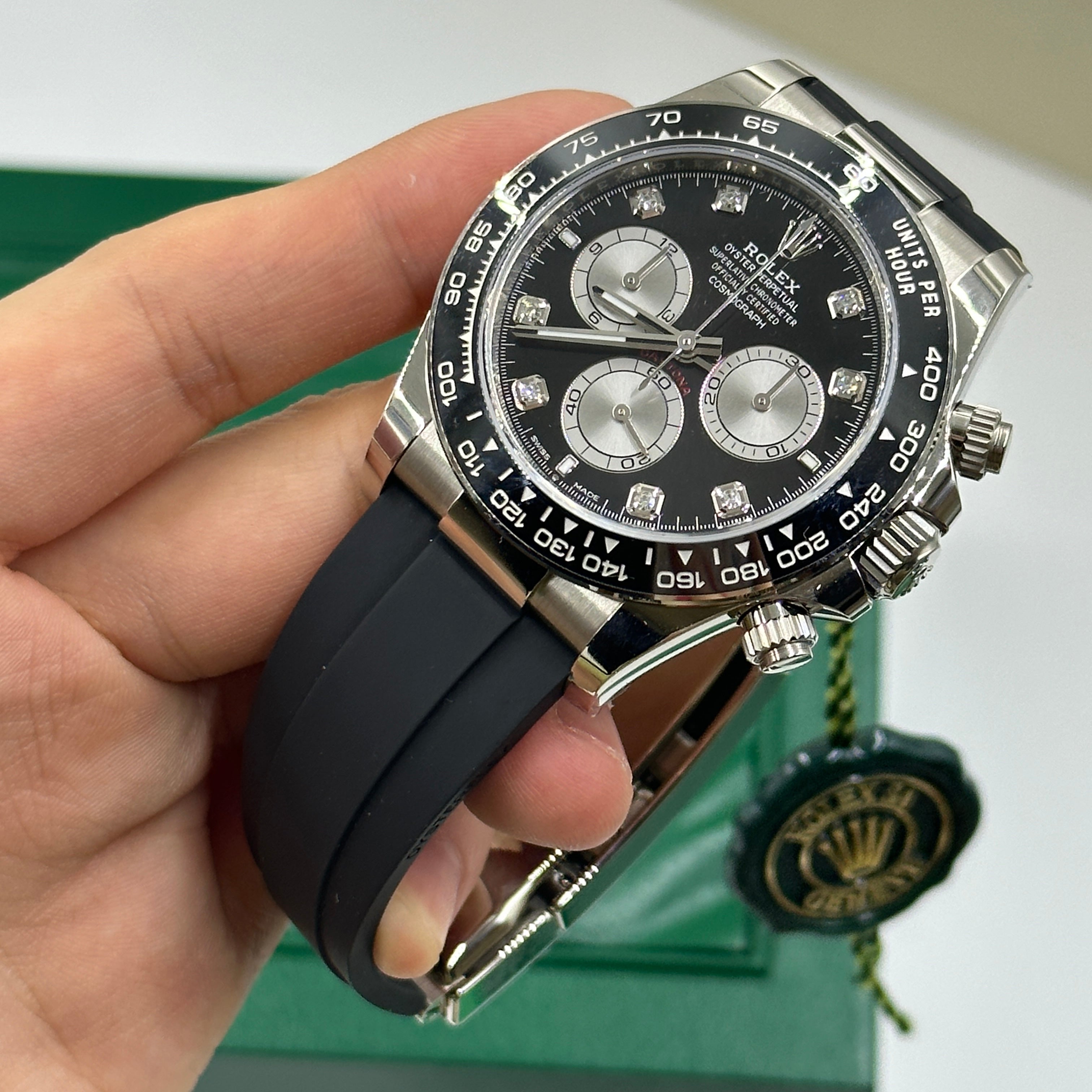Rolex Cosmograph Daytona 126519 Bright black and steel set with diamonds