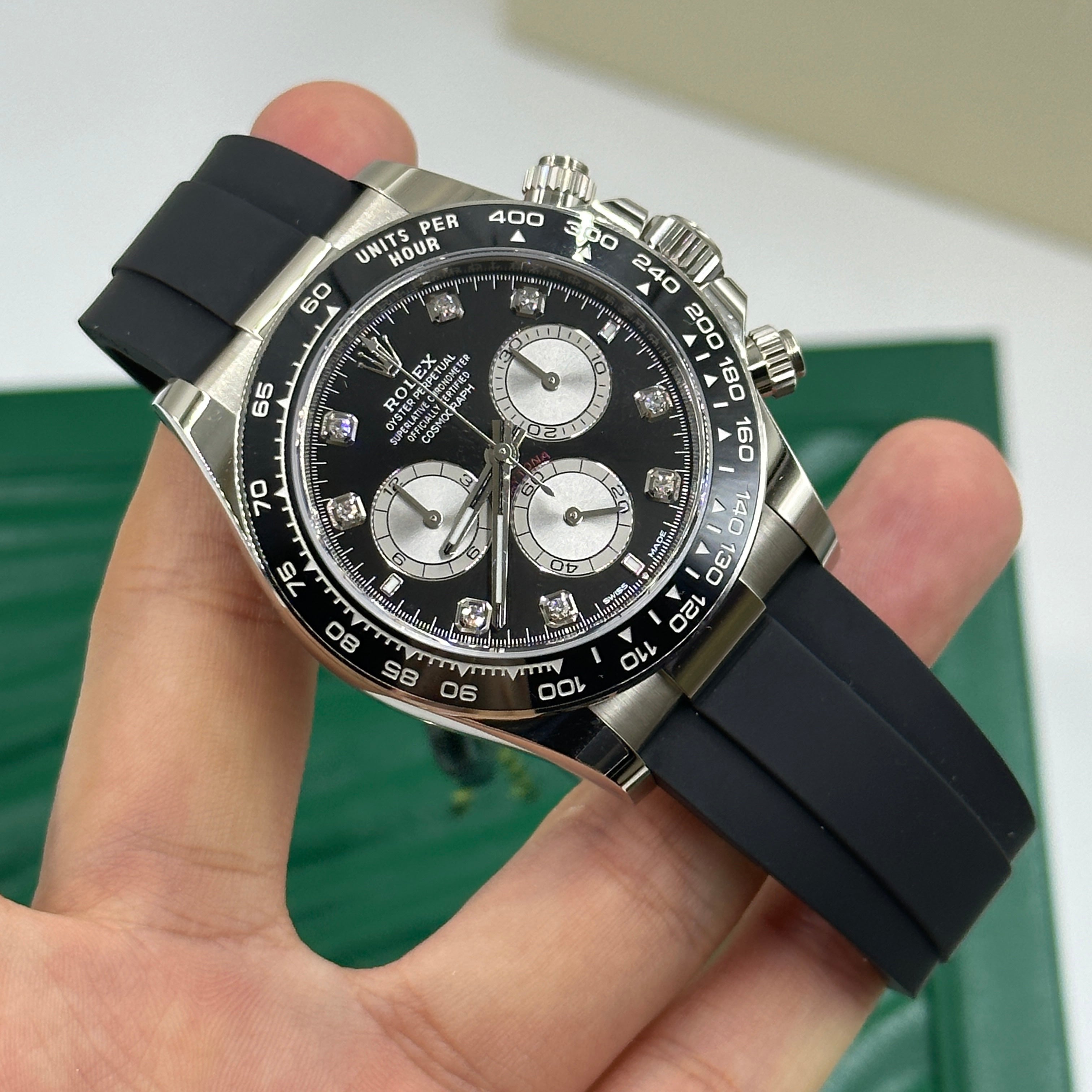 Rolex Cosmograph Daytona 126519 Bright black and steel set with diamonds