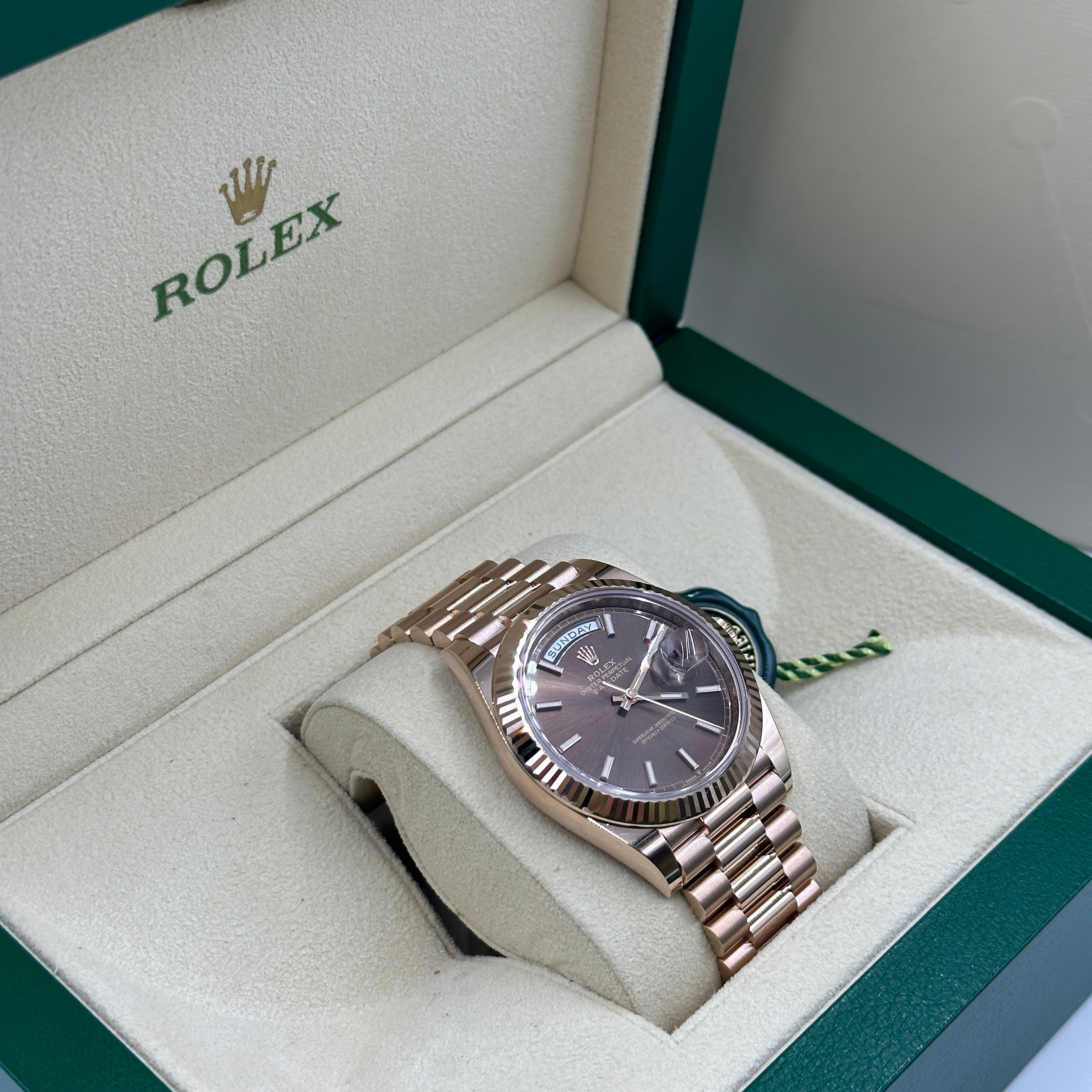 Rolex Day-Date 40 228235-0053 Chocolate Index 2026