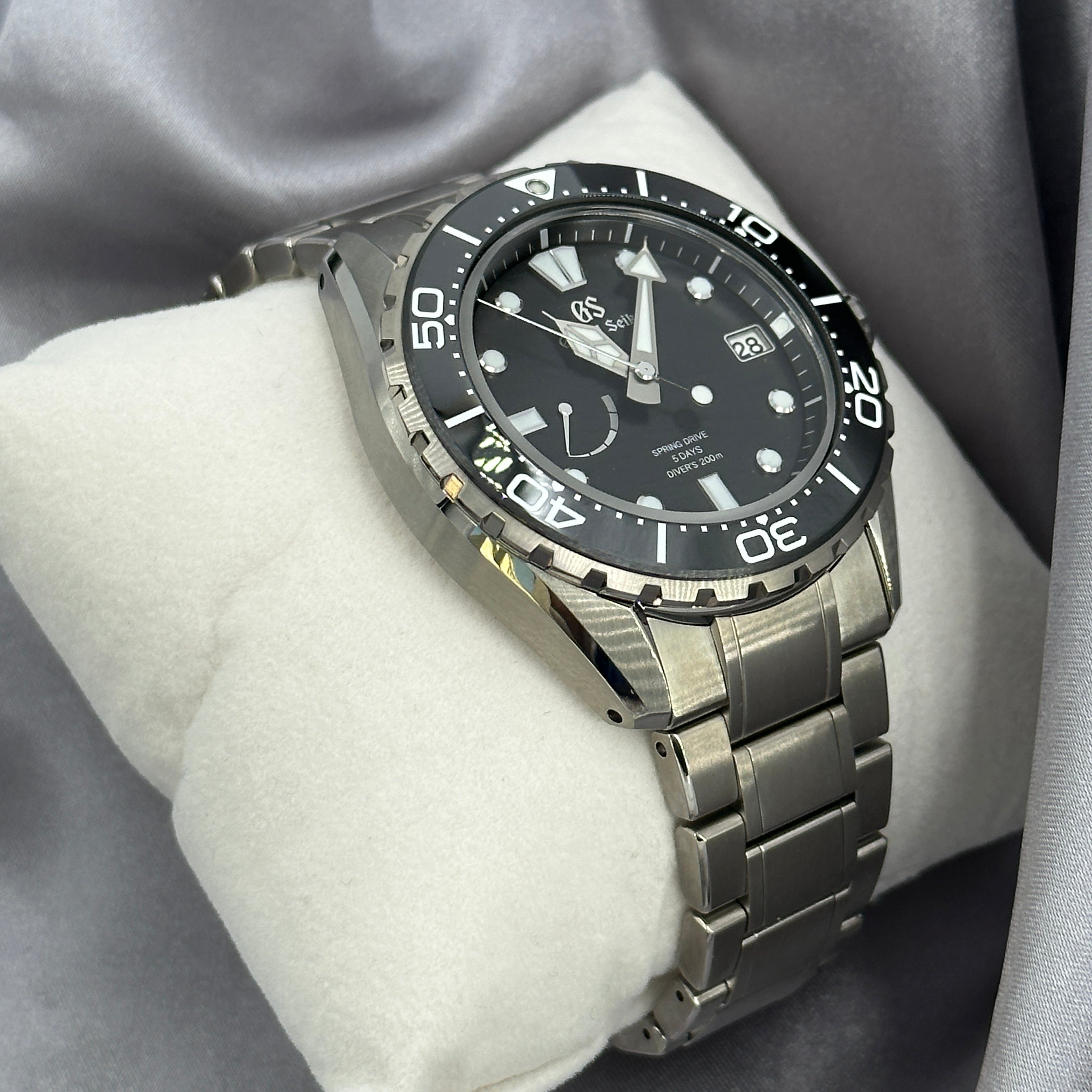Grand Seiko Evolution 9 Collection SLGA015 2026