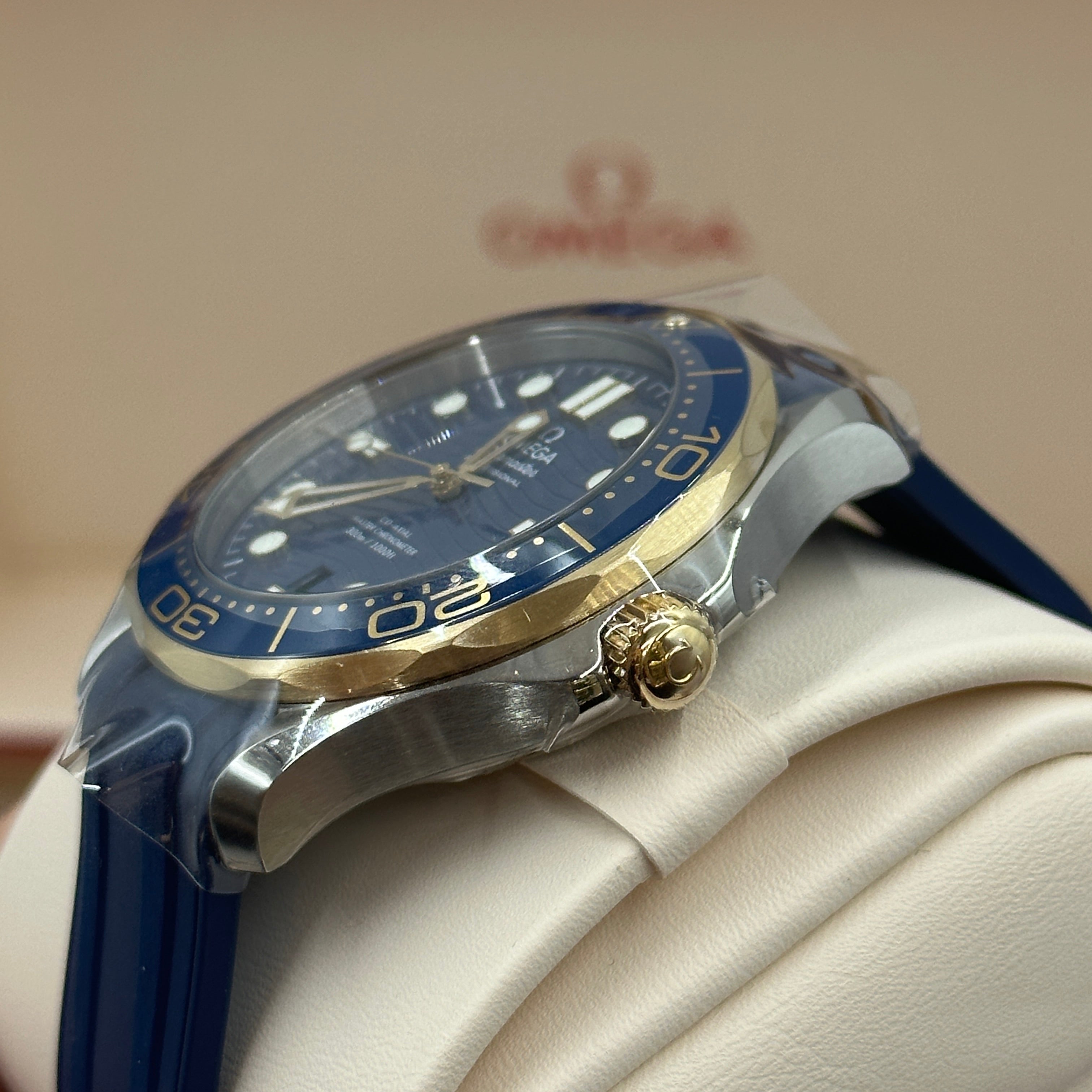 Omega Seamaster Planet Ocean 210.22.42.20.03.002 2026