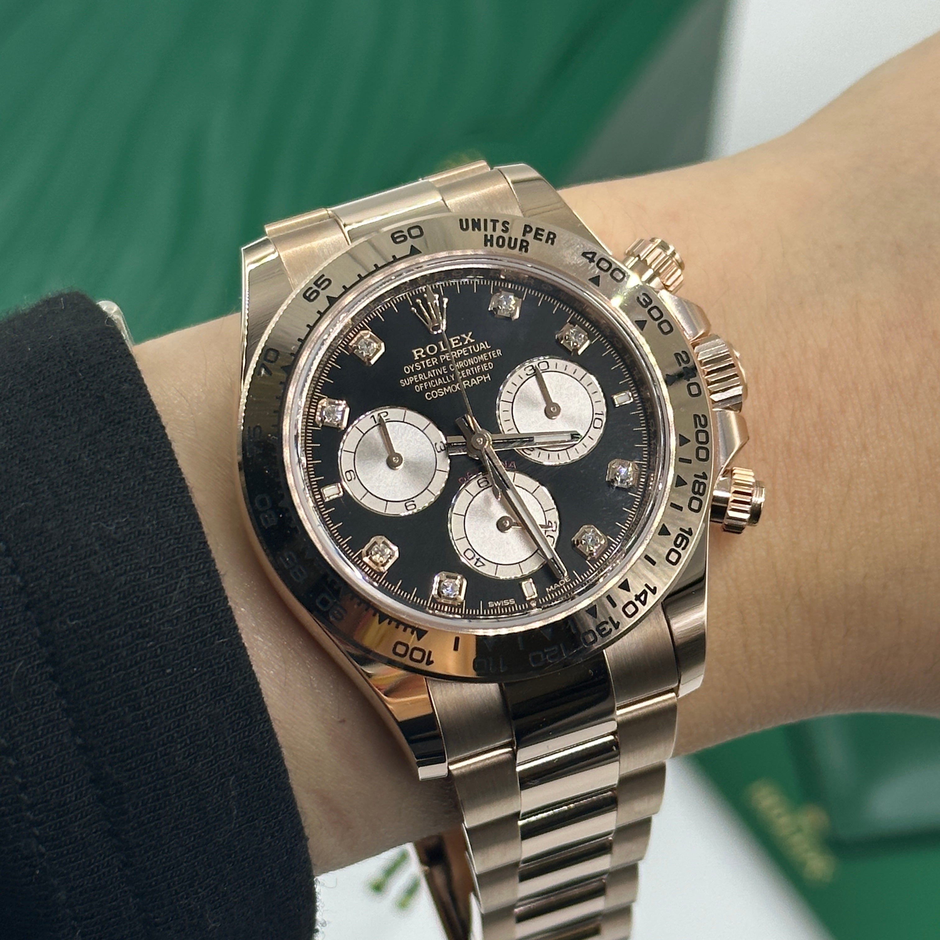 Rolex Cosmograph Daytona 126505 Bright black and sundust set with diamonds