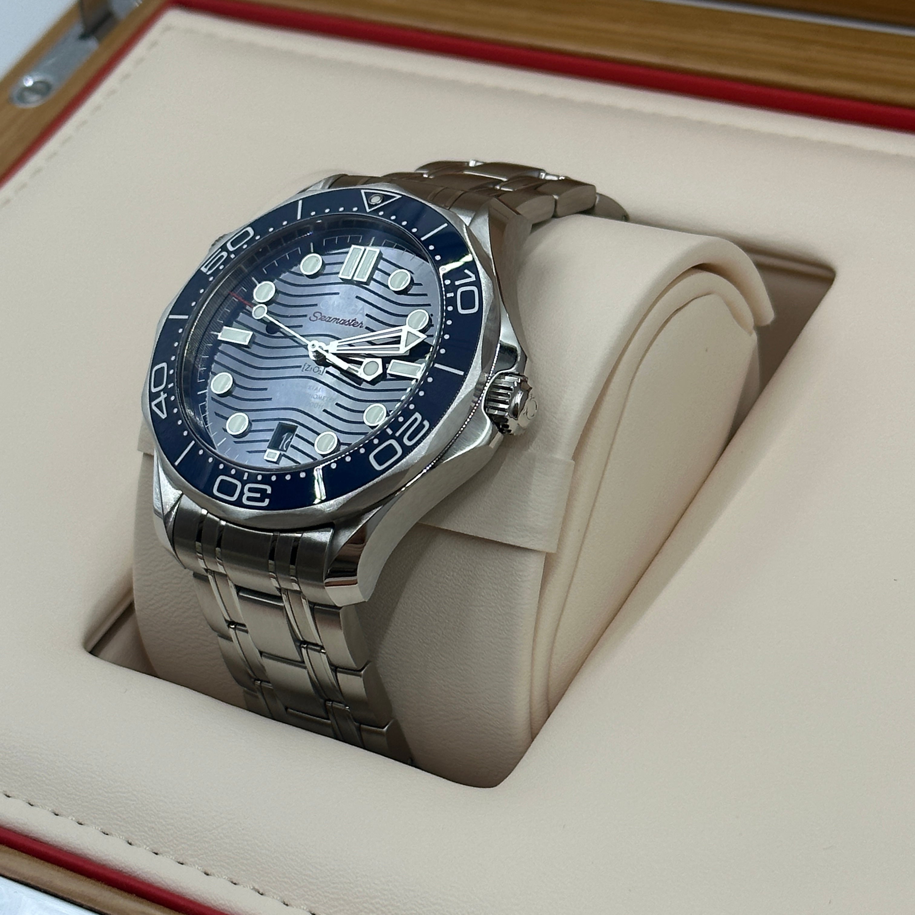 Omega Seamaster Diver 300M 210.30.42.20.03.001